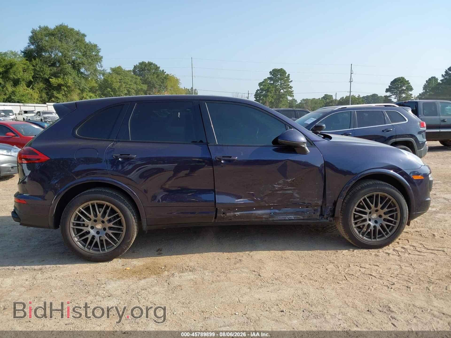 2017 PORSCHE CAYENNE - VIN: WP1AA2A25HKA86191 - Photo 14