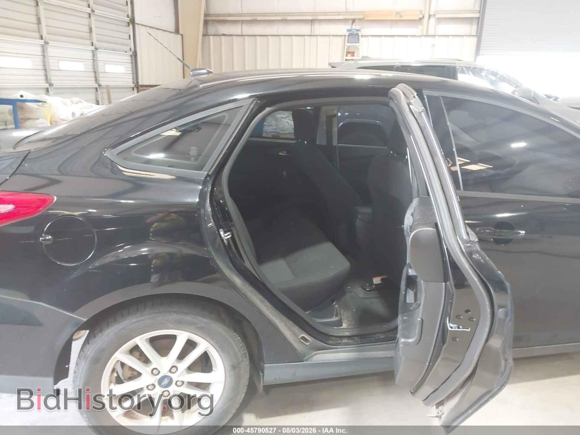 2018 FORD FOCUS - VIN: 1FADP3FEXJL291372 - Photo 8