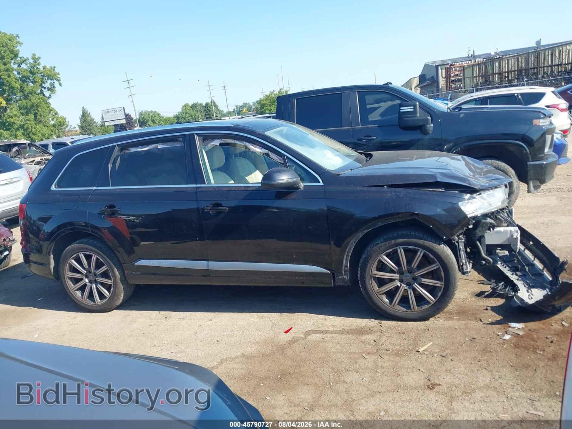 2018 AUDI Q7 - VIN: WA1LAAF76JD028667 - Photo 12