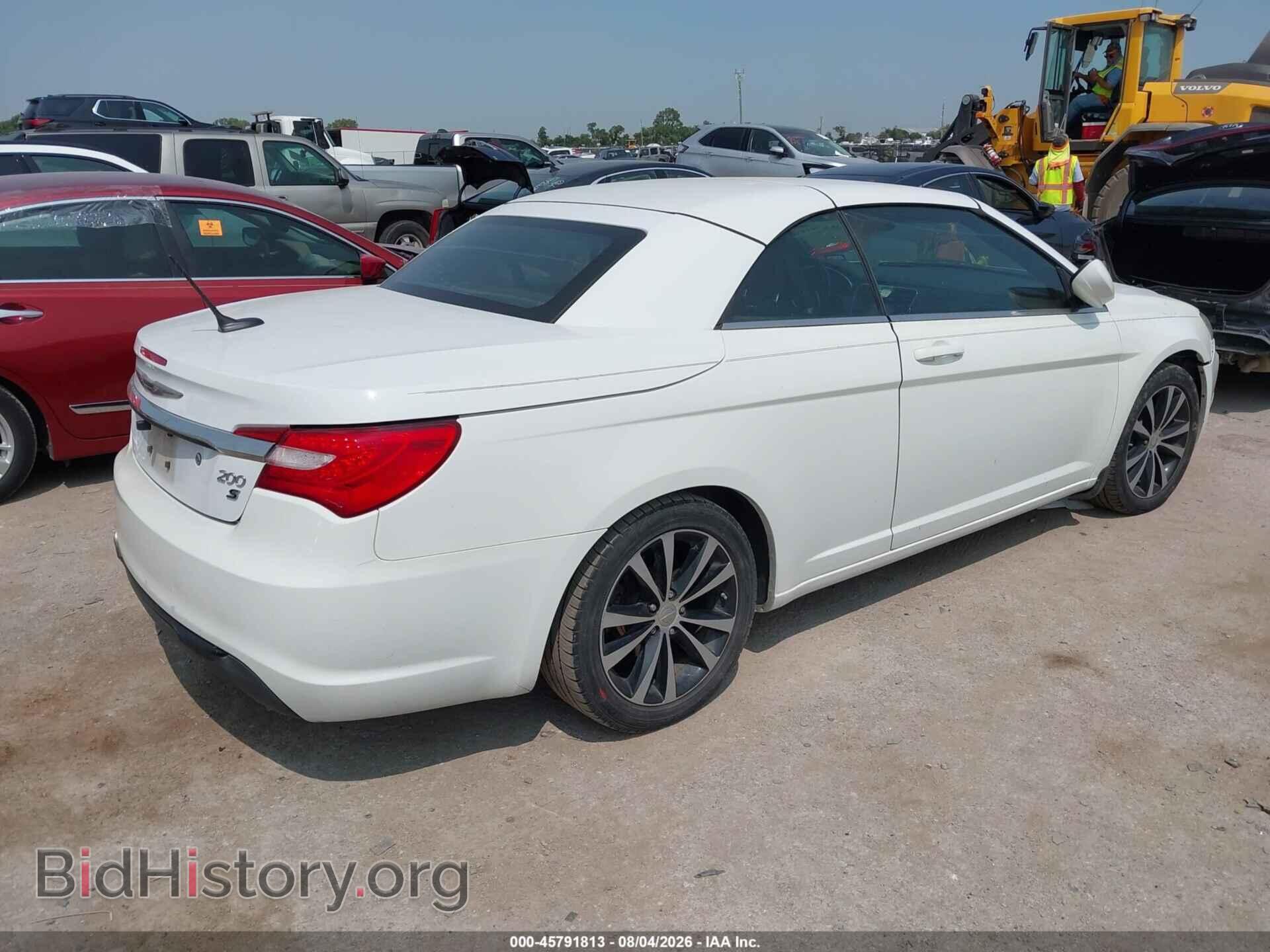 2012 CHRYSLER 200 - VIN: 1C3BCBGGXCN206212 - Photo 4