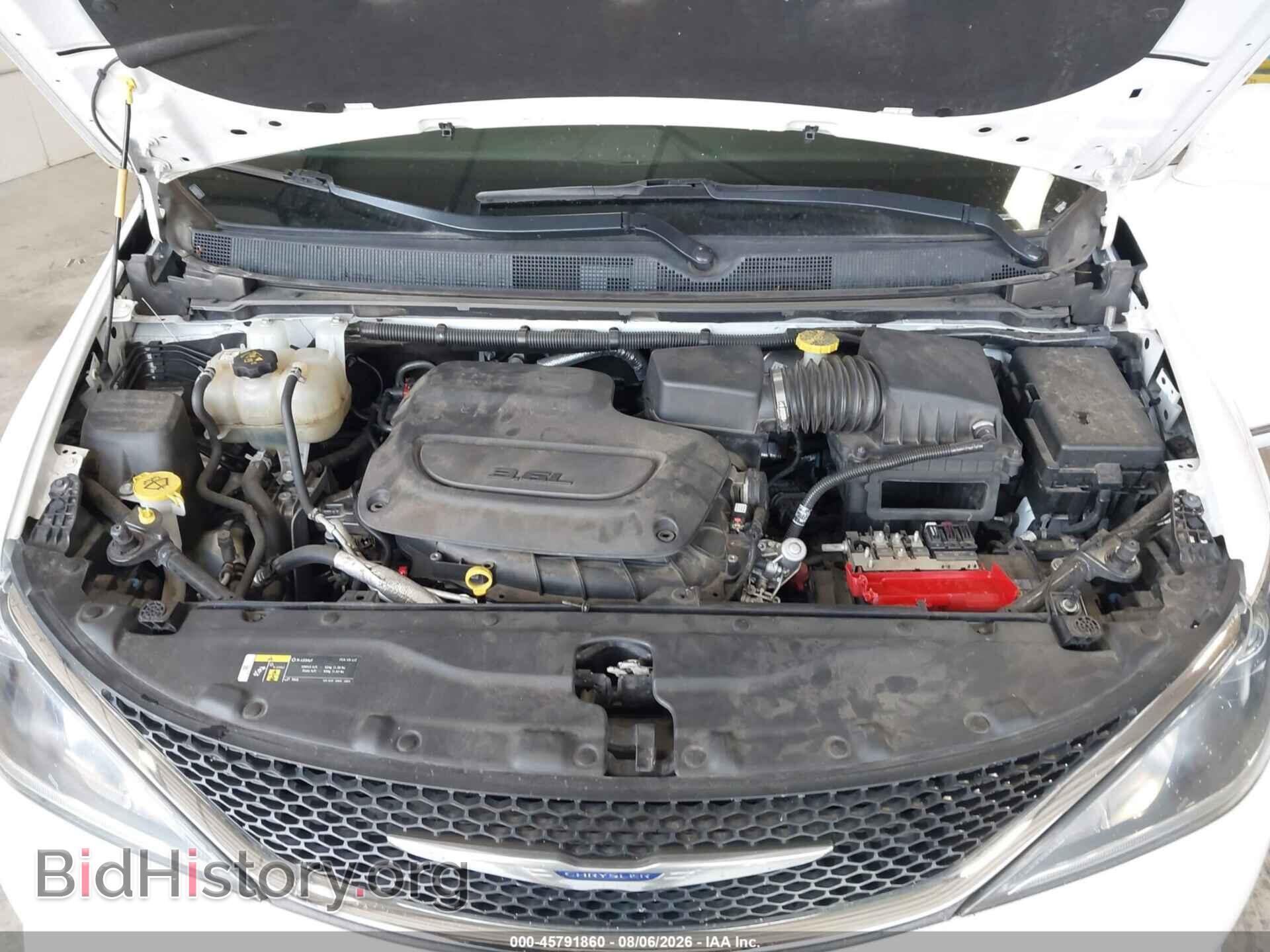 2019 CHRYSLER PACIFICA - VIN: 2C4RC1BG1KR680630 - Photo 10