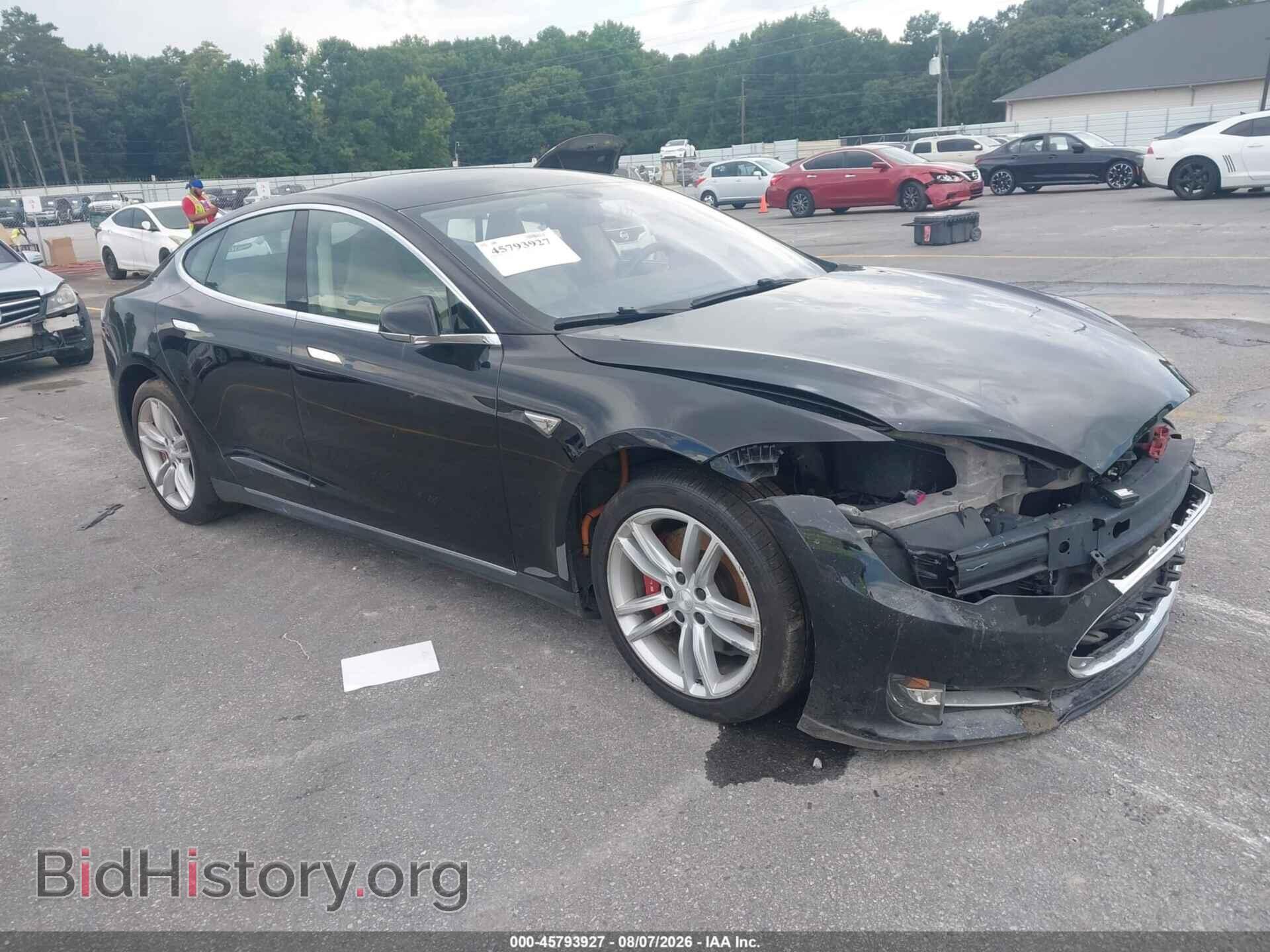 Фотография 5YJSA1H19EFP40390 - TESLA MODEL S 2014