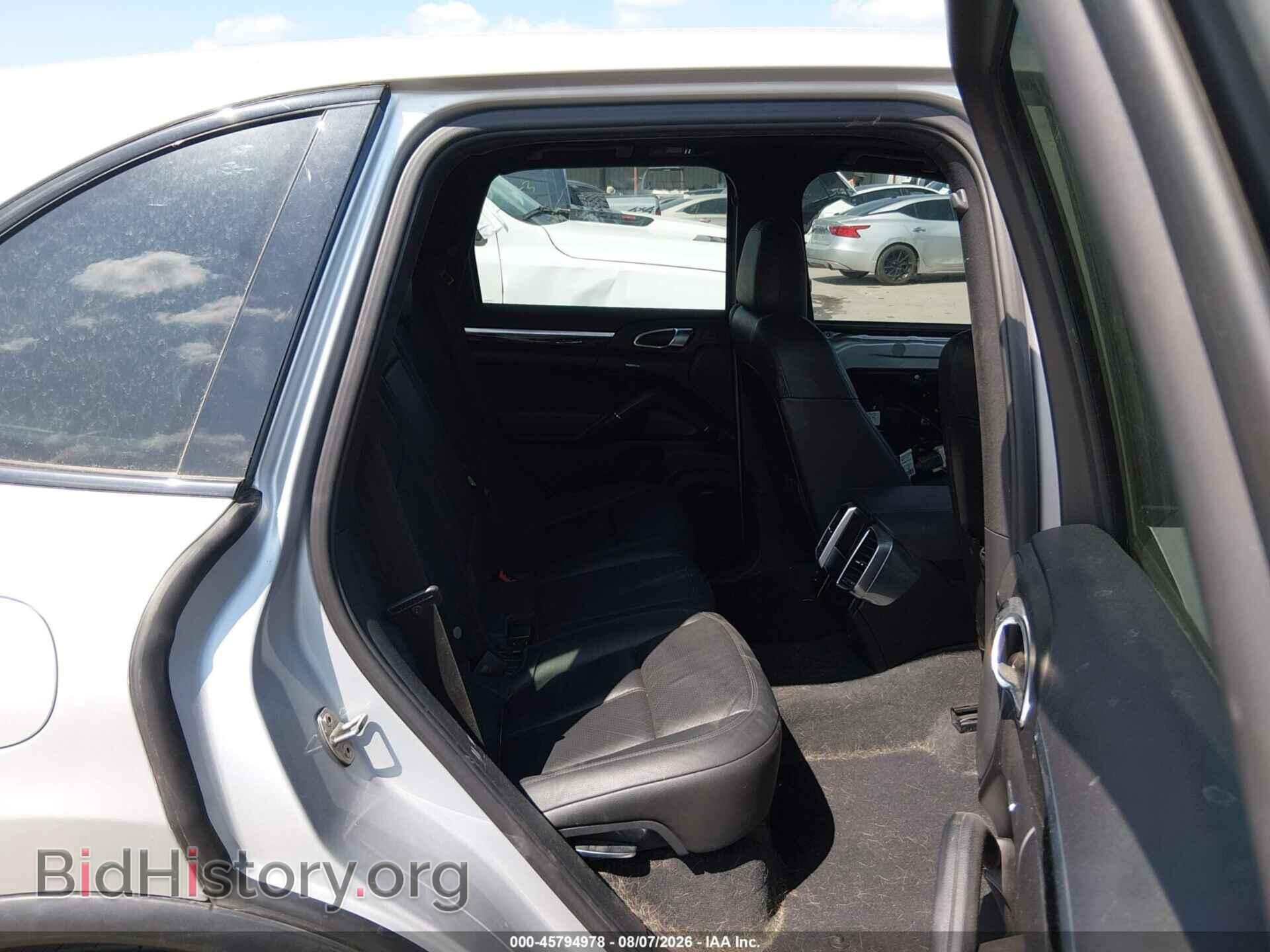 2012 PORSCHE CAYENNE - VIN: WP1AB2A27CLA45819 - Photo 8