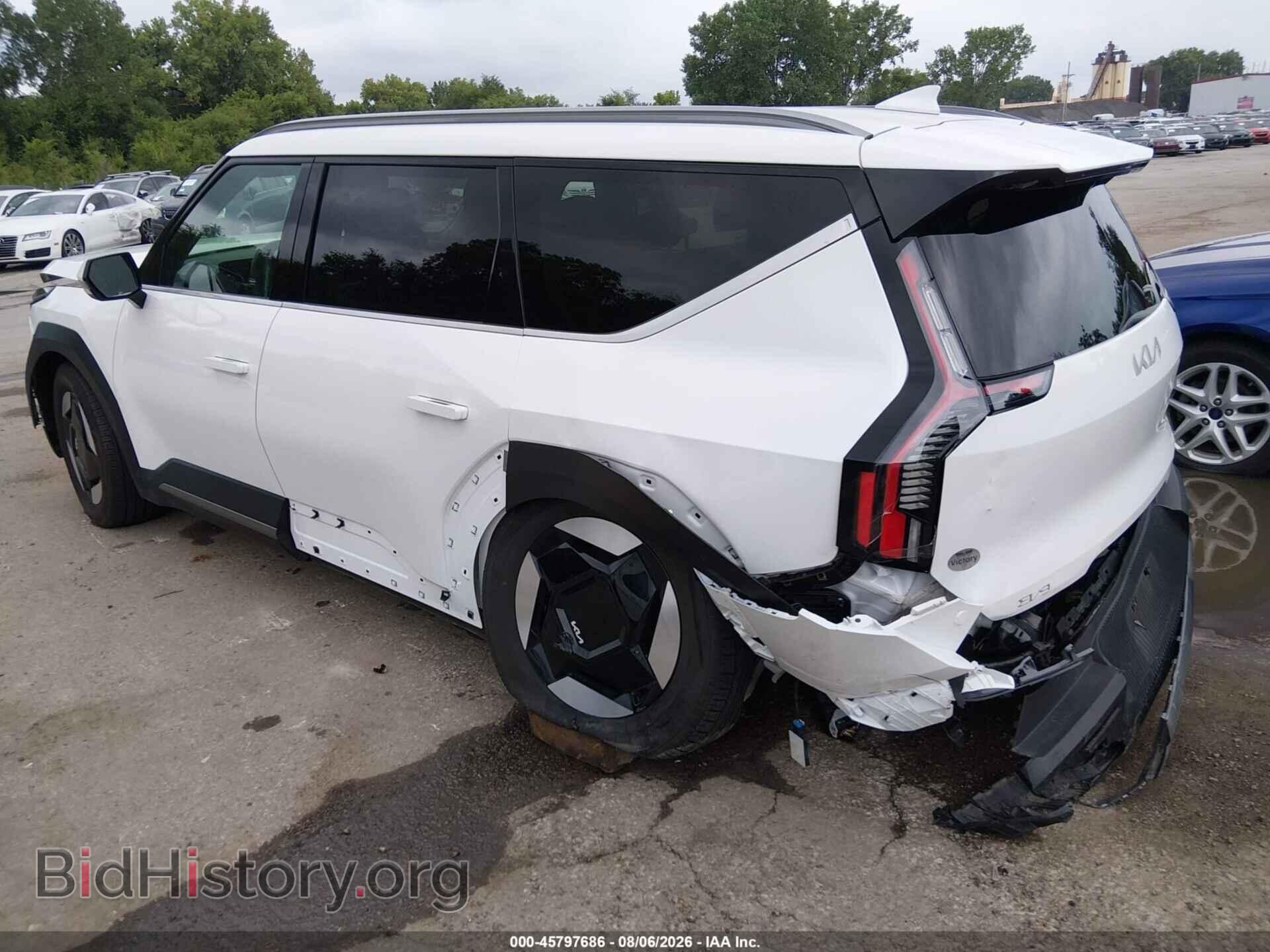2024 KIA EV9 - VIN: KNDAFFS56R6024487 - Photo 3
