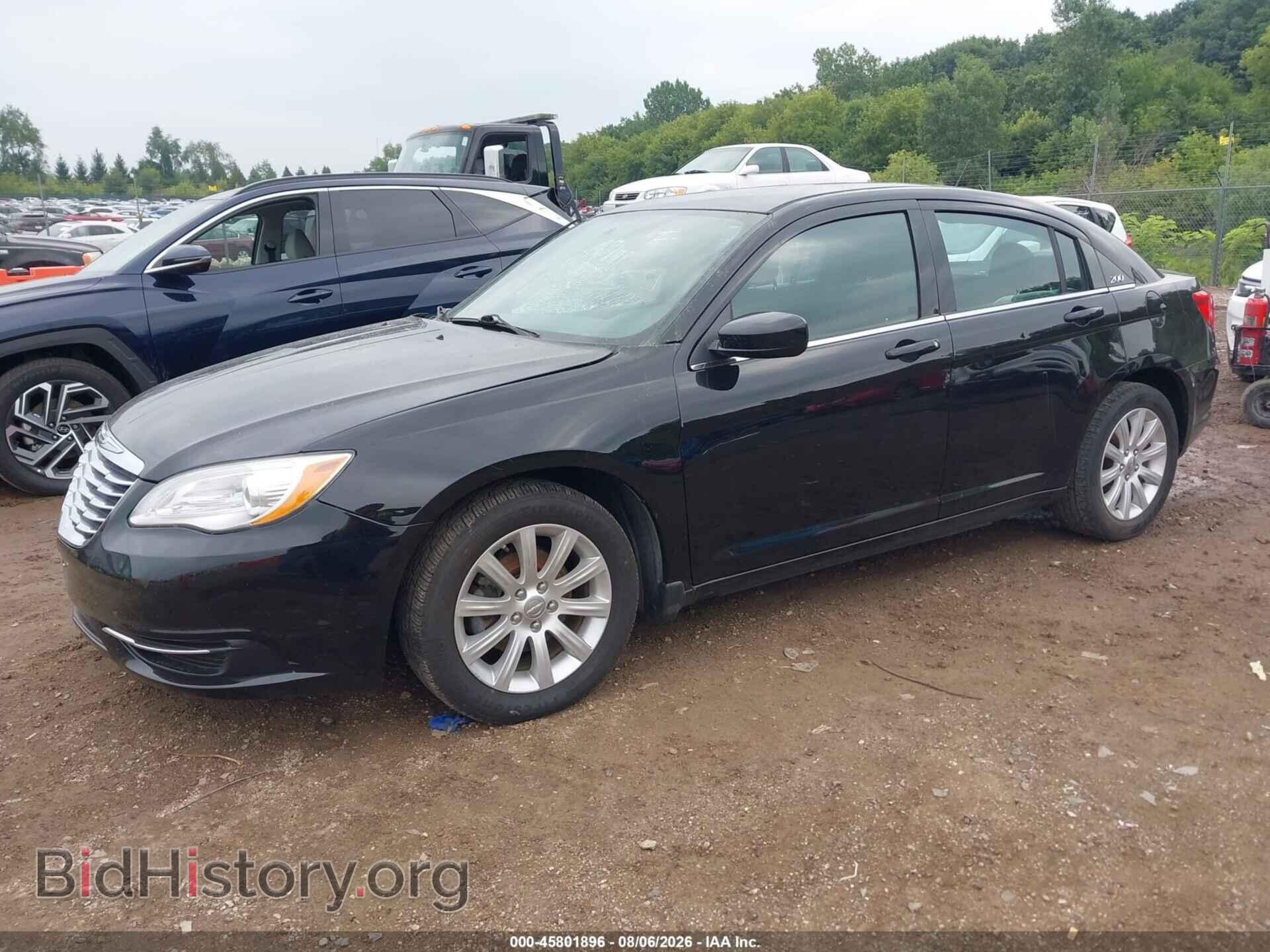 2014 CHRYSLER 200 - VIN: 1C3CCBBB7EN111948 - Фото 2