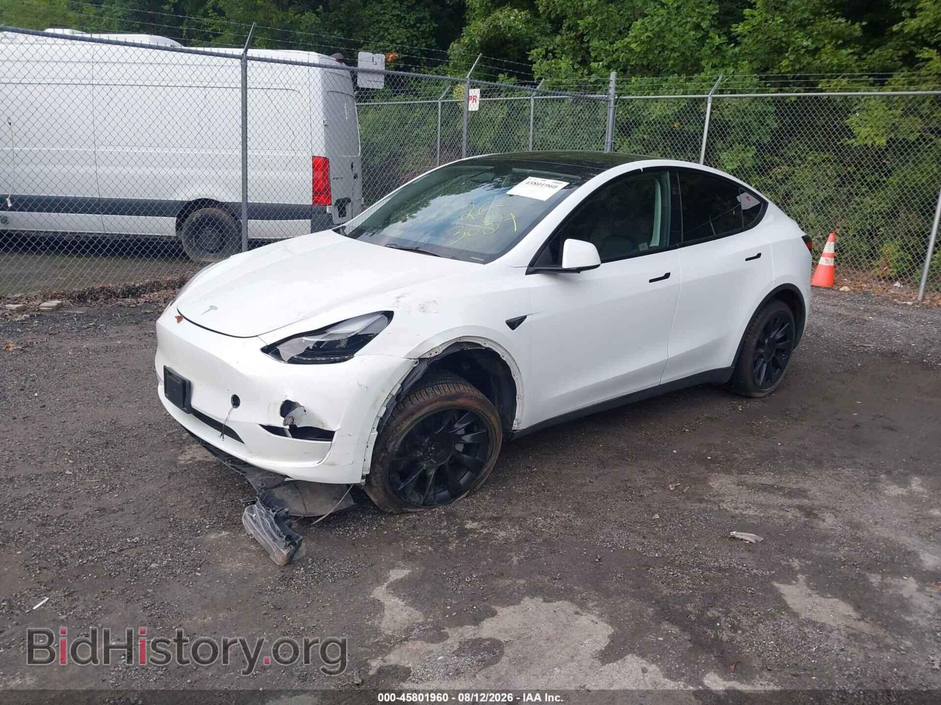 2023 TESLA MODEL Y - VIN: 7SAYGDED2PF940316 - Photo 2