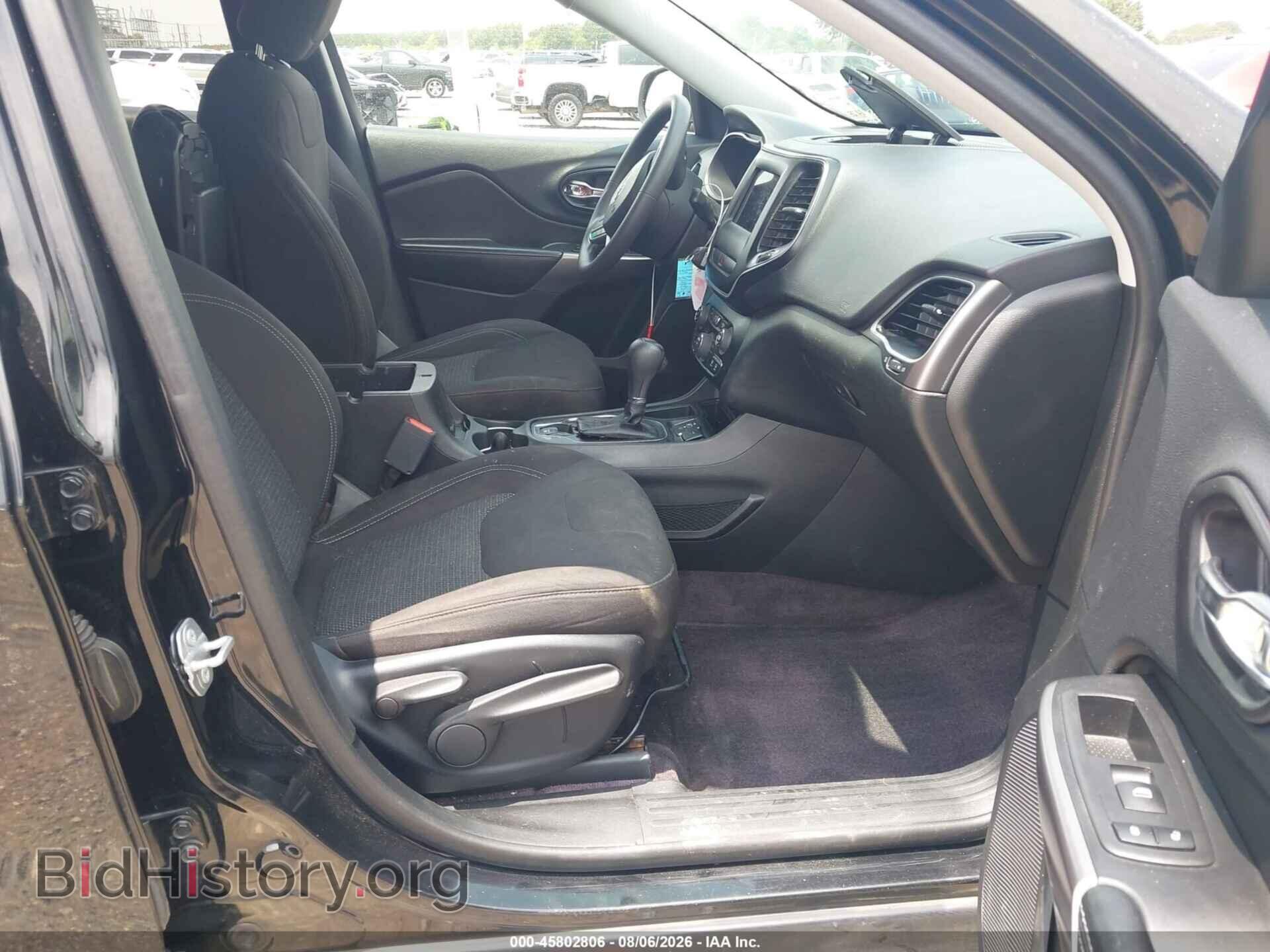 2019 JEEP CHEROKEE - VIN: 1C4PJLCB2KD175789 - Фото 5