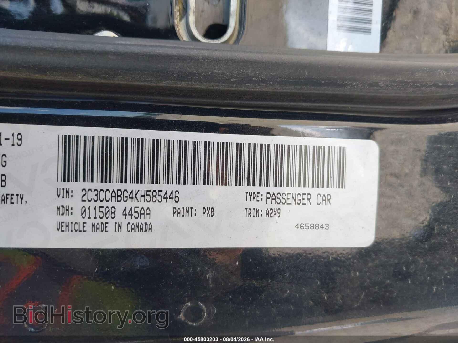 2019 CHRYSLER 300 - VIN: 2C3CCABG4KH585446 - Фото 9