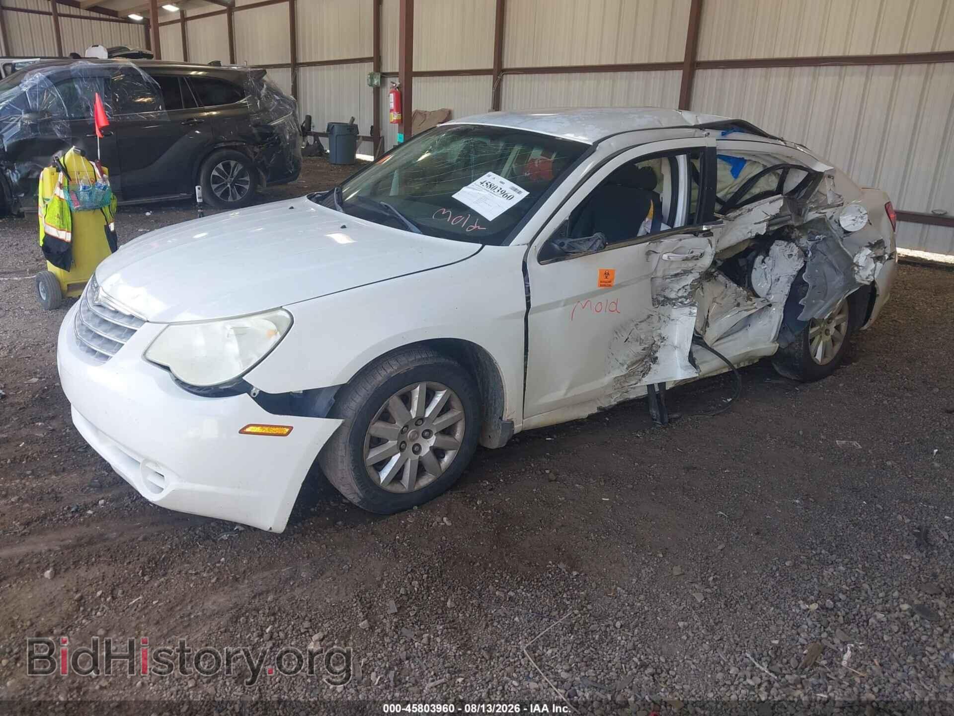 2009 CHRYSLER SEBRING - VIN: 1C3LC46B19N558139 - Фото 2