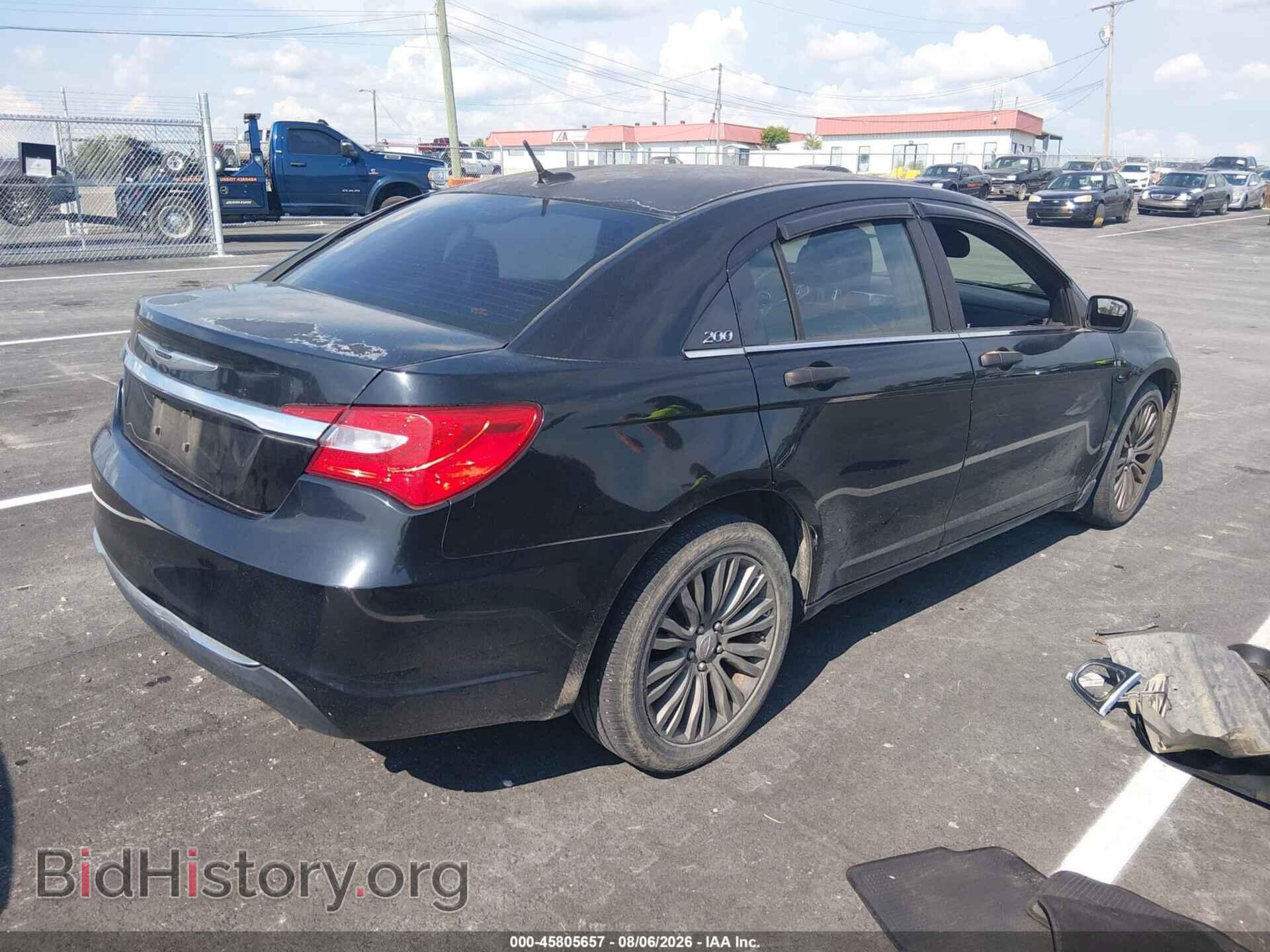 2011 CHRYSLER 200 - VIN: 1C3BC2FG1BN607289 - Фото 4