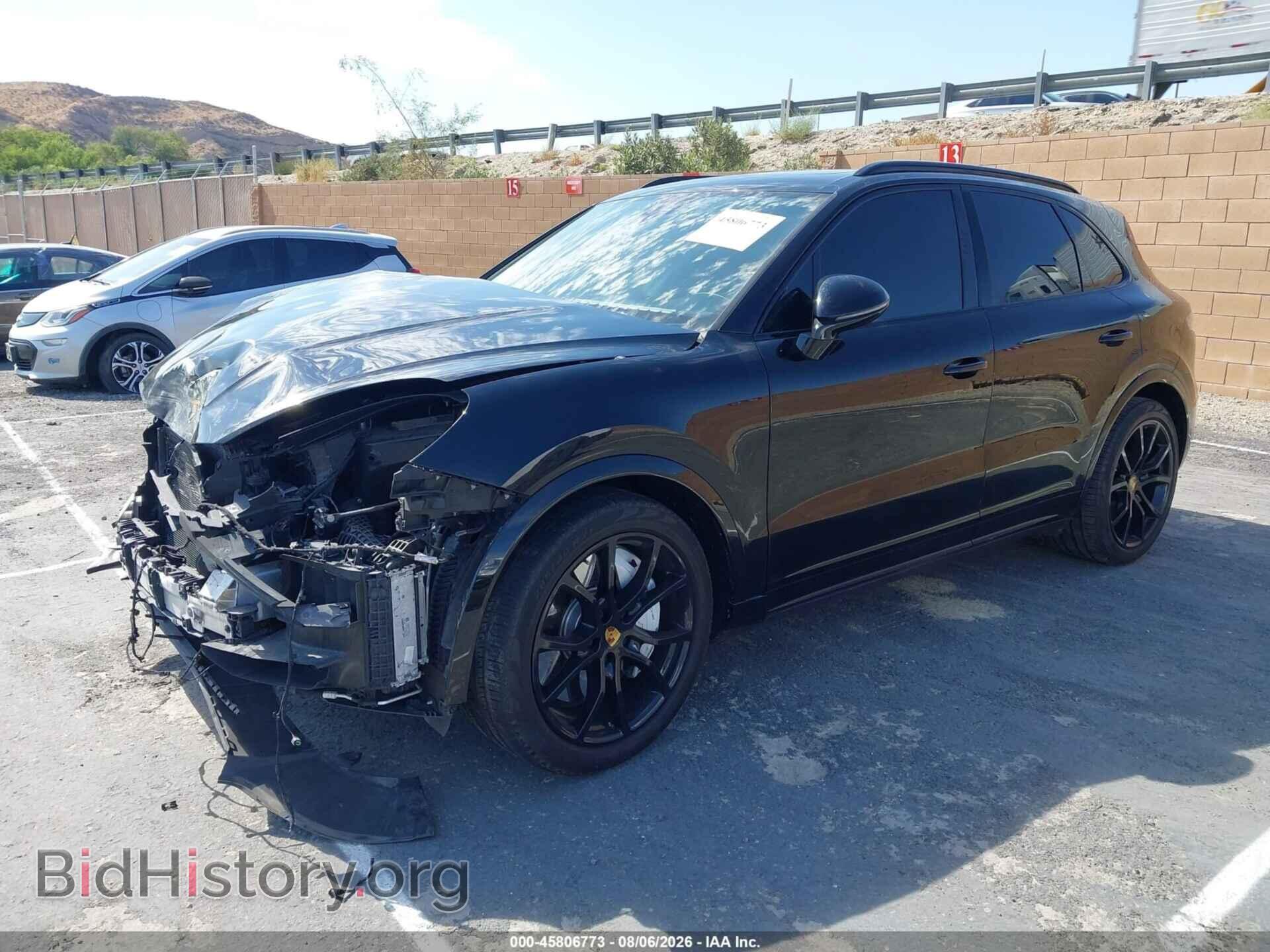 2020 PORSCHE CAYENNE - VIN: WP1AF2AY0LDA39671 - Photo 2