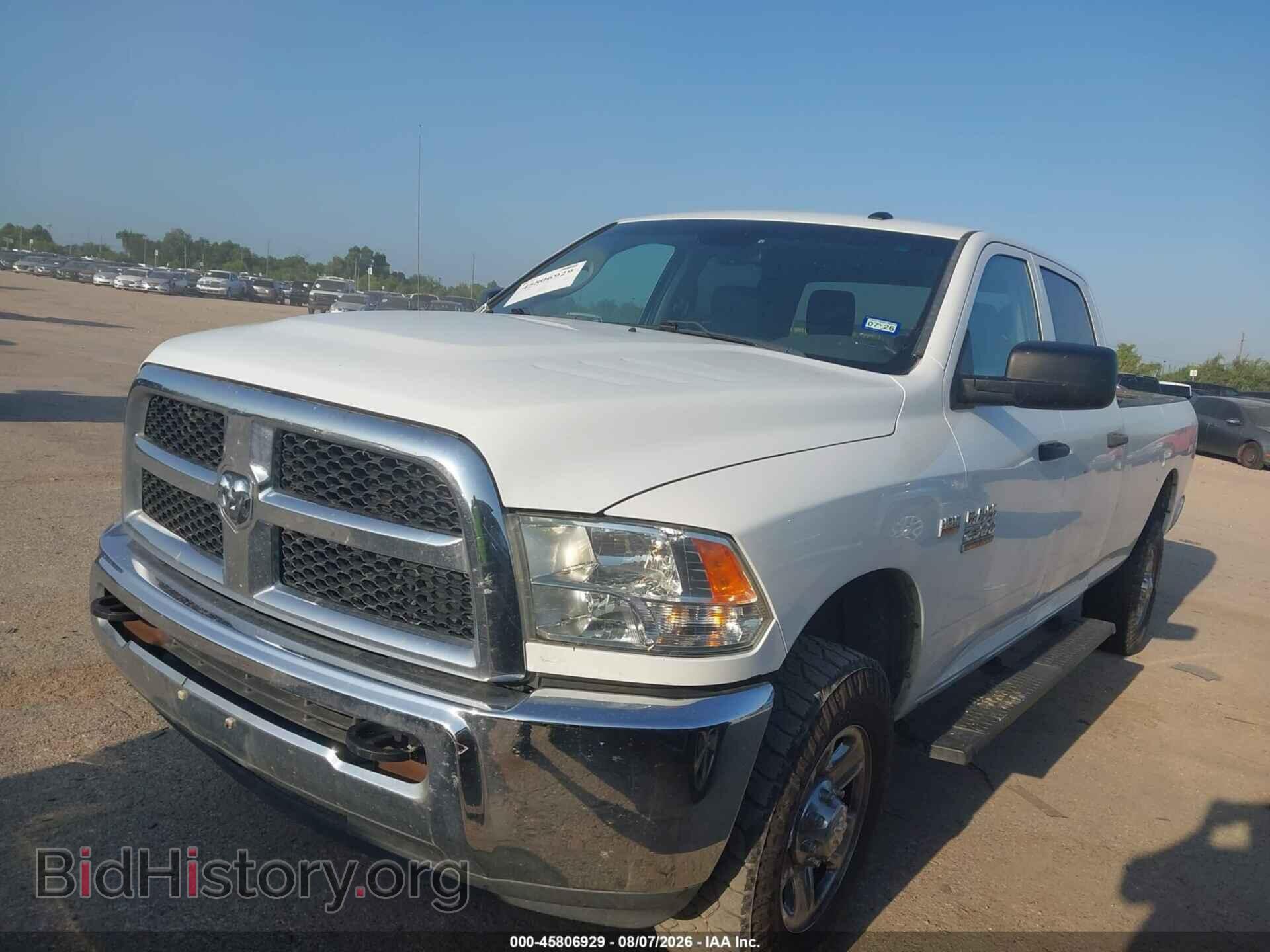 2018 RAM 2500 - VIN: 3C6TR5HT3JG117011 - Photo 2