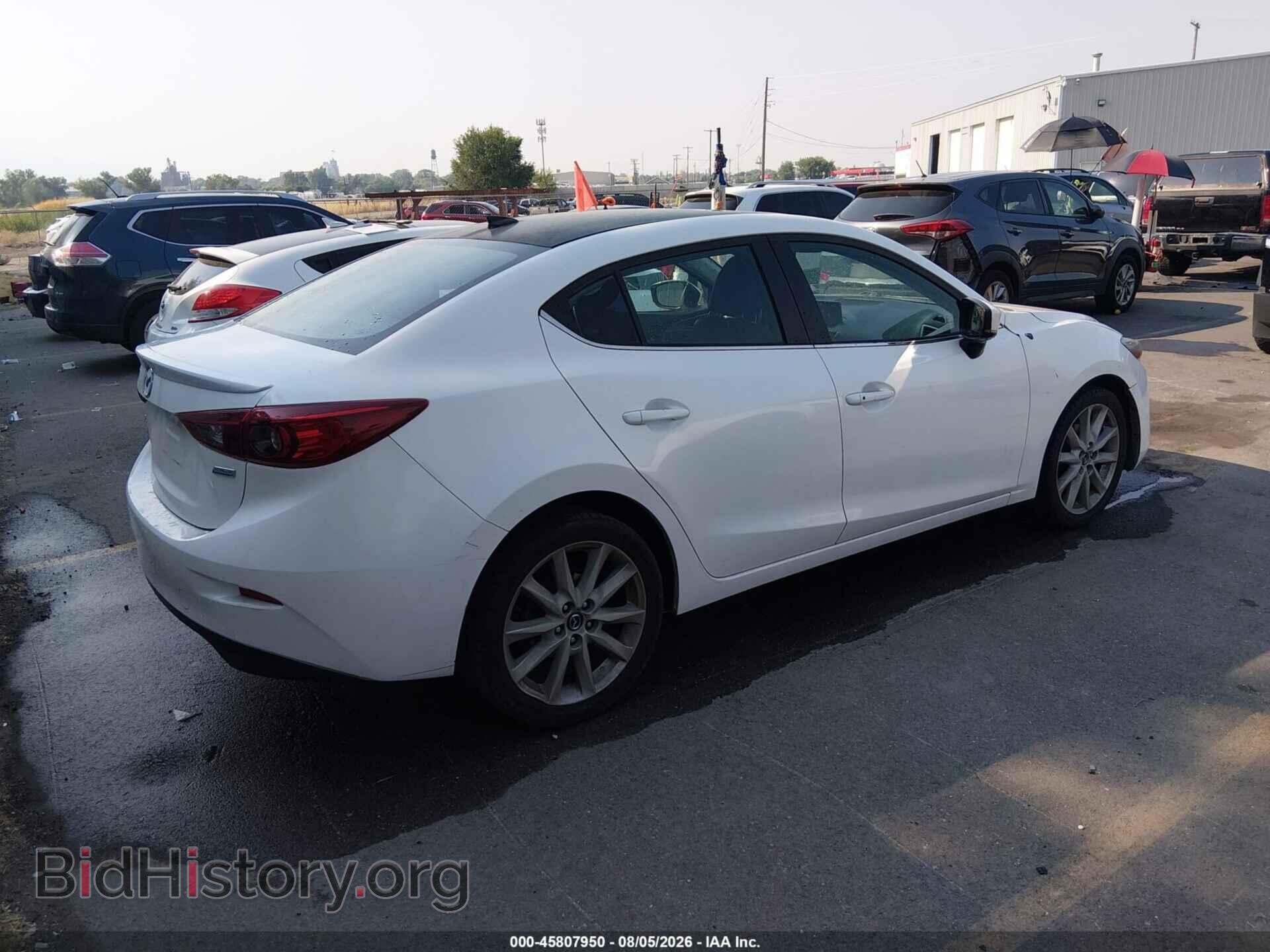 2017 MAZDA MAZDA3 - VIN: 3MZBN1V7XHM122196 - Фото 4