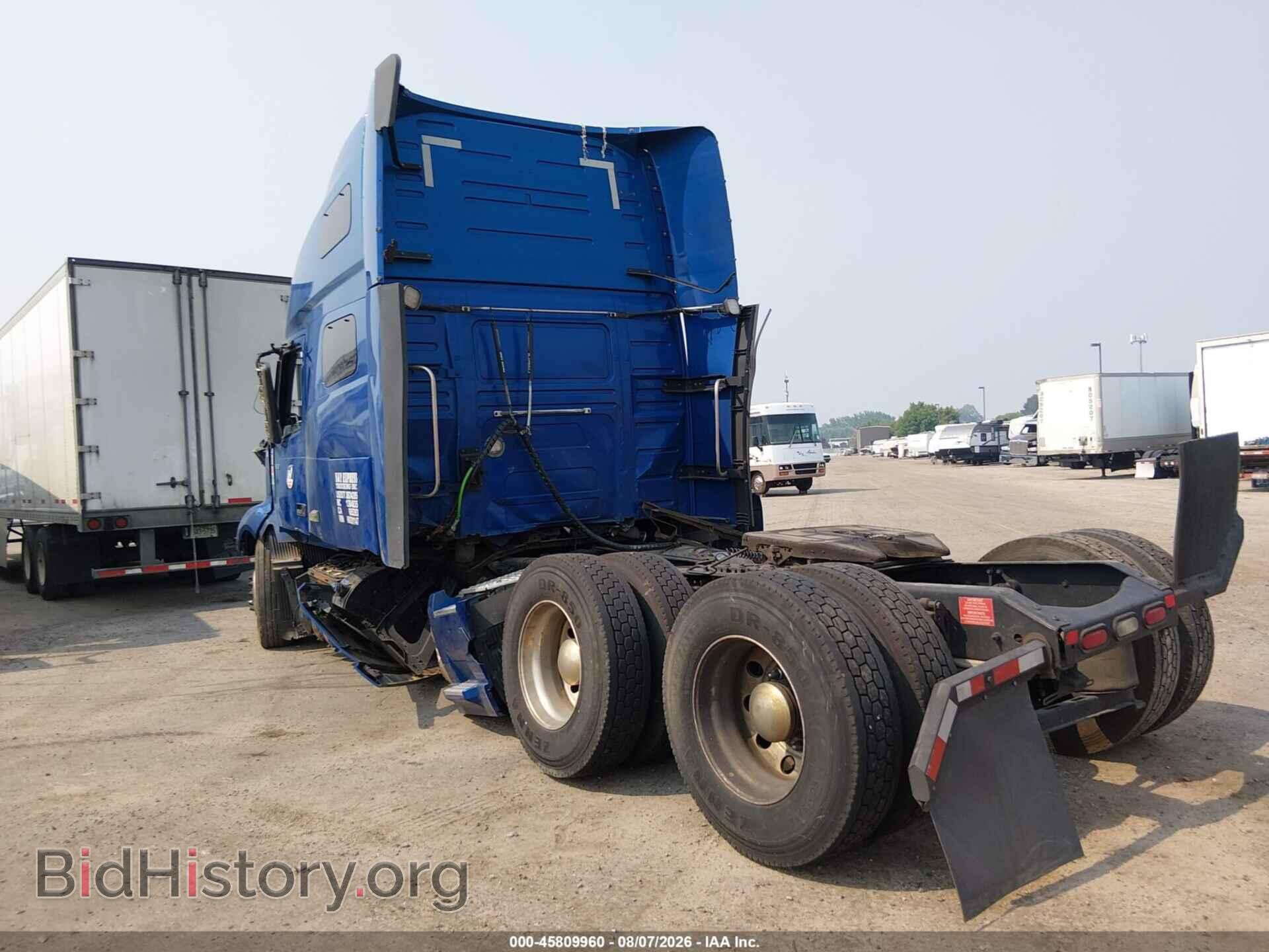 2019 VOLVO VNL - VIN: 4V4NC9EH0KN201147 - Фото 3