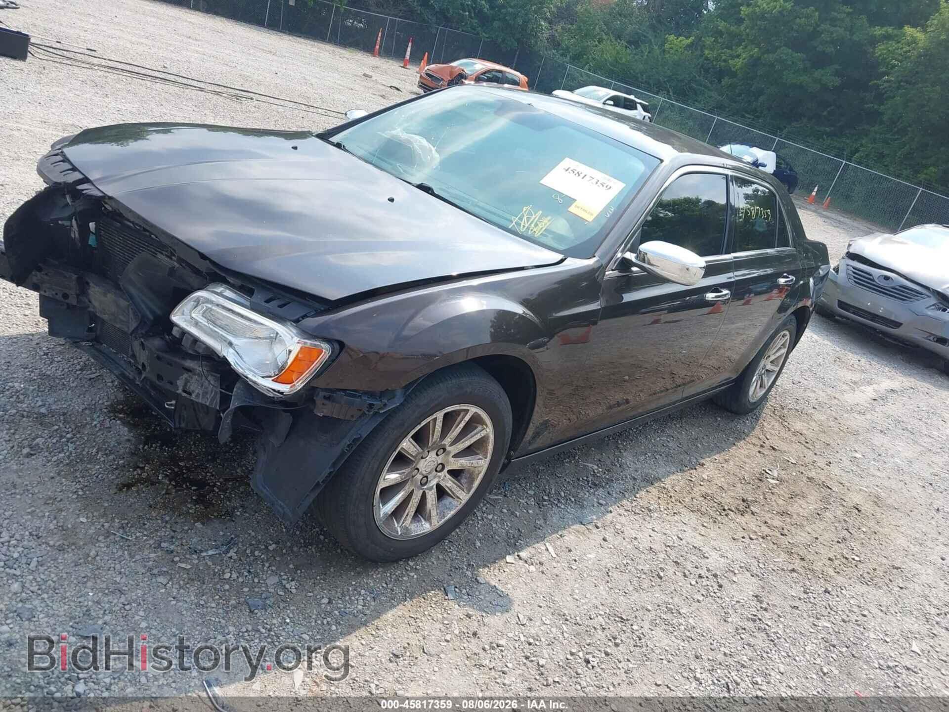 2012 CHRYSLER 300 - VIN: 2C3CCACG8CH205685 - Photo 2