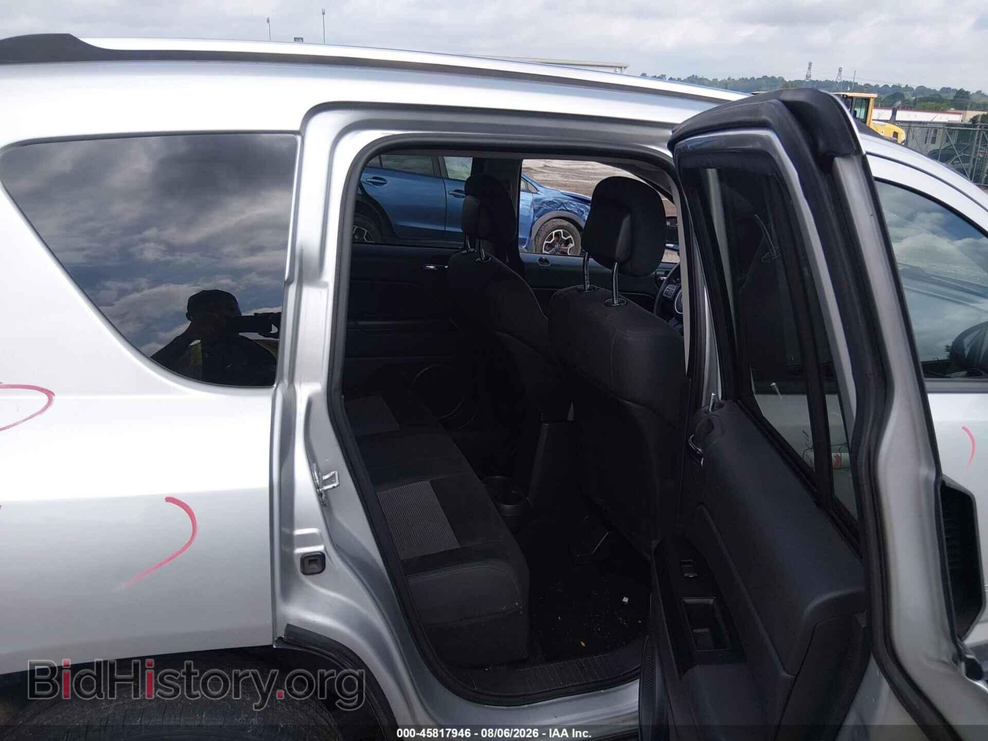 2012 JEEP COMPASS - VIN: 1C4NJDBB8CD566865 - Фото 8