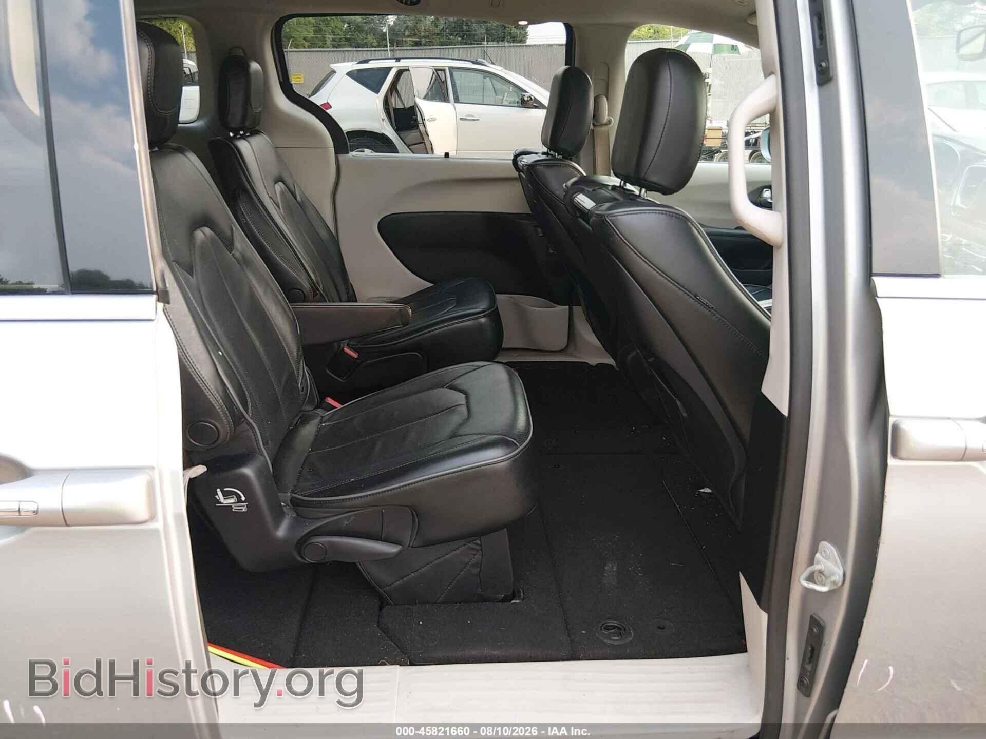 2018 CHRYSLER PACIFICA - VIN: 2C4RC1GG0JR262003 - Photo 8