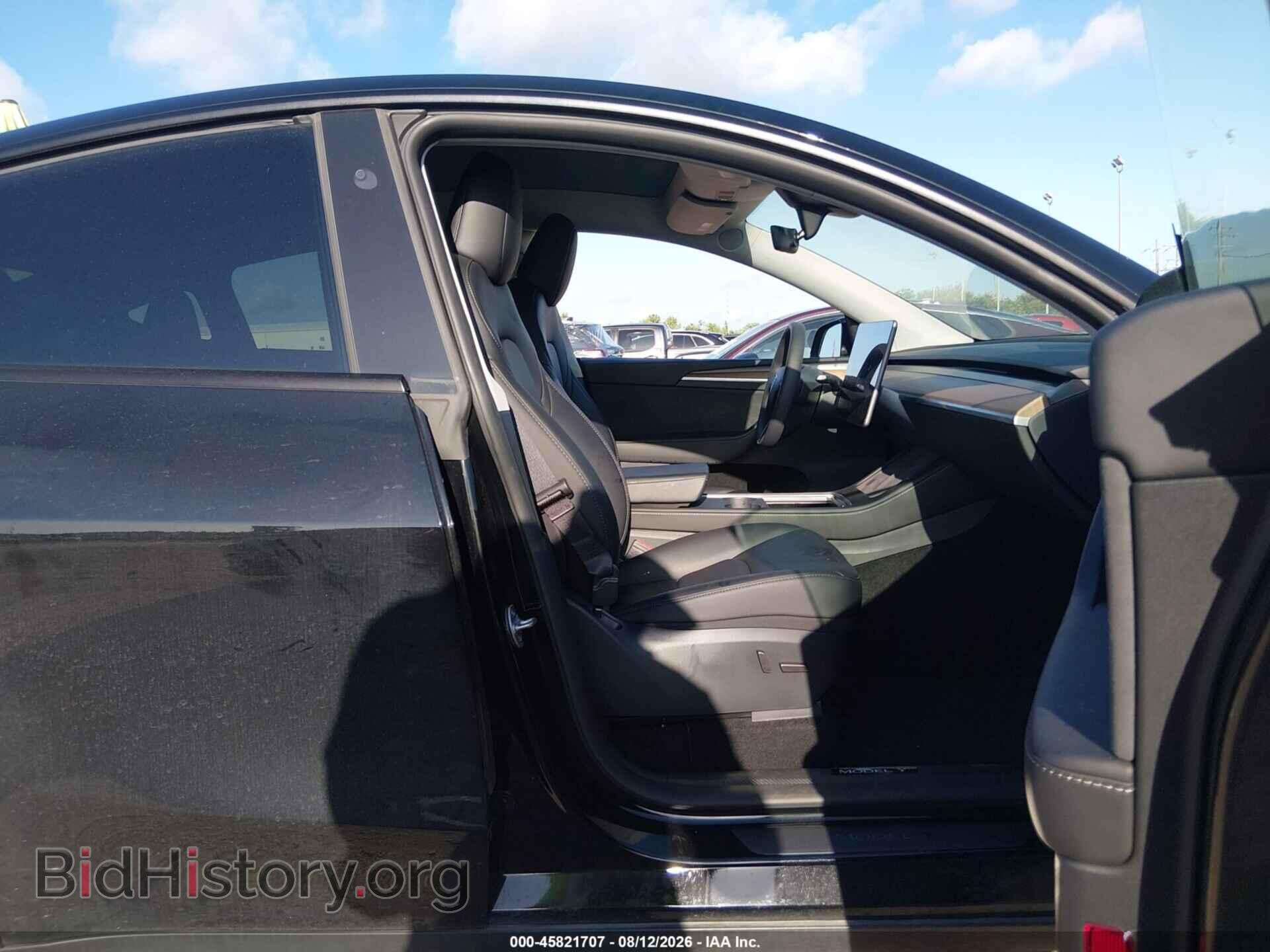 2024 TESLA MODEL Y - VIN: 7SAYGDED3RF048448 - Photo 5