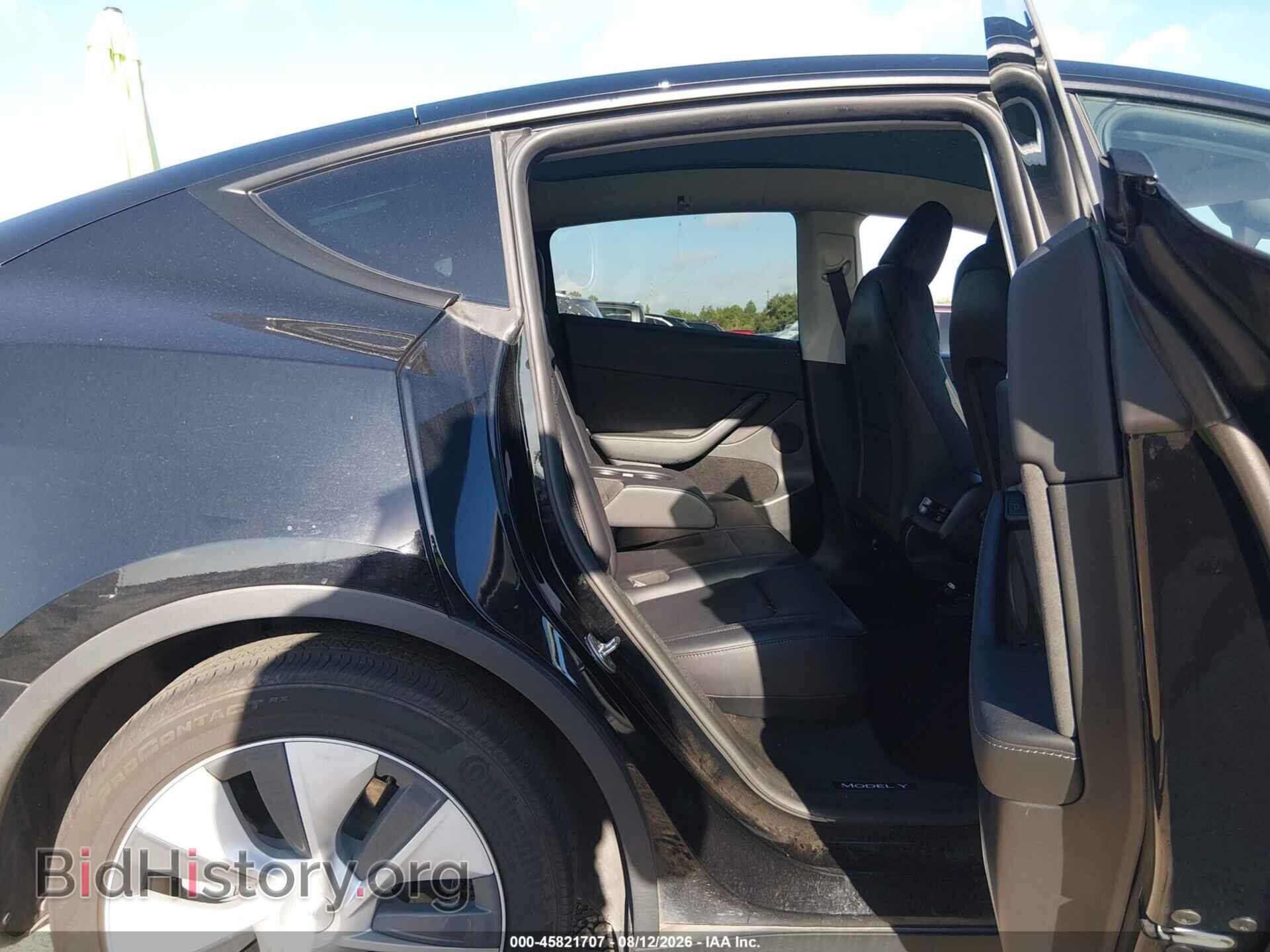 2024 TESLA MODEL Y - VIN: 7SAYGDED3RF048448 - Photo 8