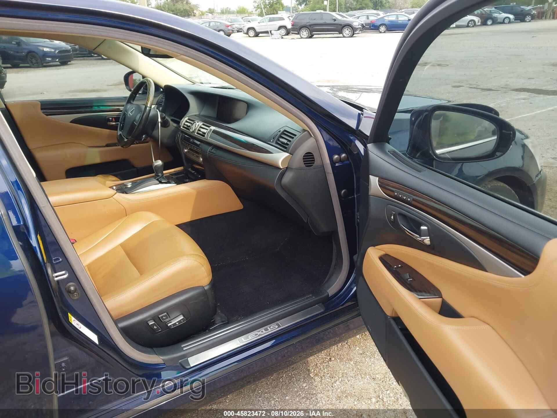 2013 LEXUS LS 460 - VIN: JTHCL5EF8D5018400 - Photo 5