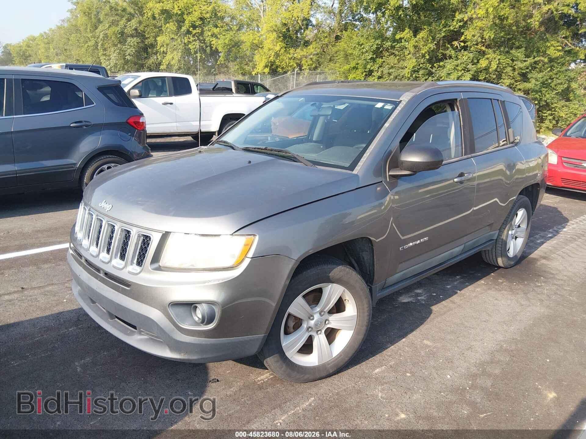 2011 JEEP COMPASS - VIN: 1J4NT1FA9BD236428 - Photo 2