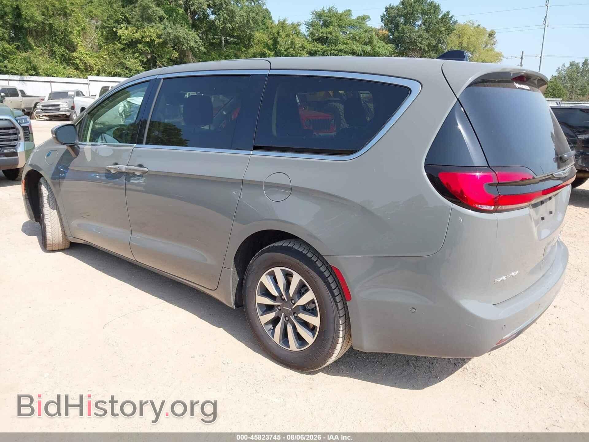 2023 CHRYSLER PACIFICA HYBRID - VIN: 2C4RC1L77PR572812 - Фото 3