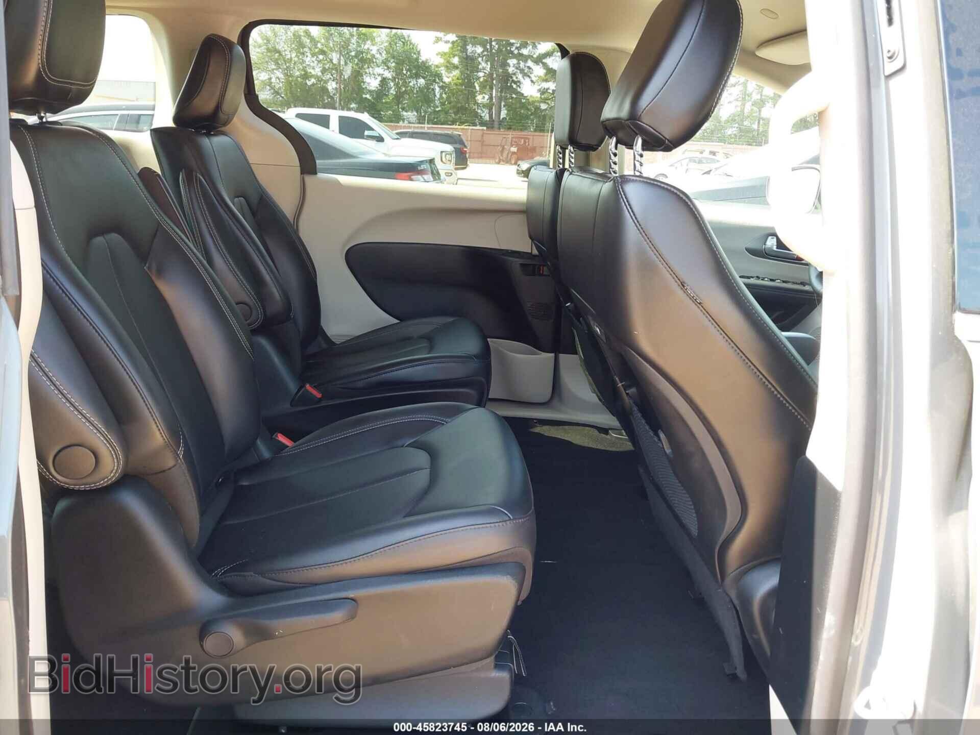 2023 CHRYSLER PACIFICA HYBRID - VIN: 2C4RC1L77PR572812 - Фото 8