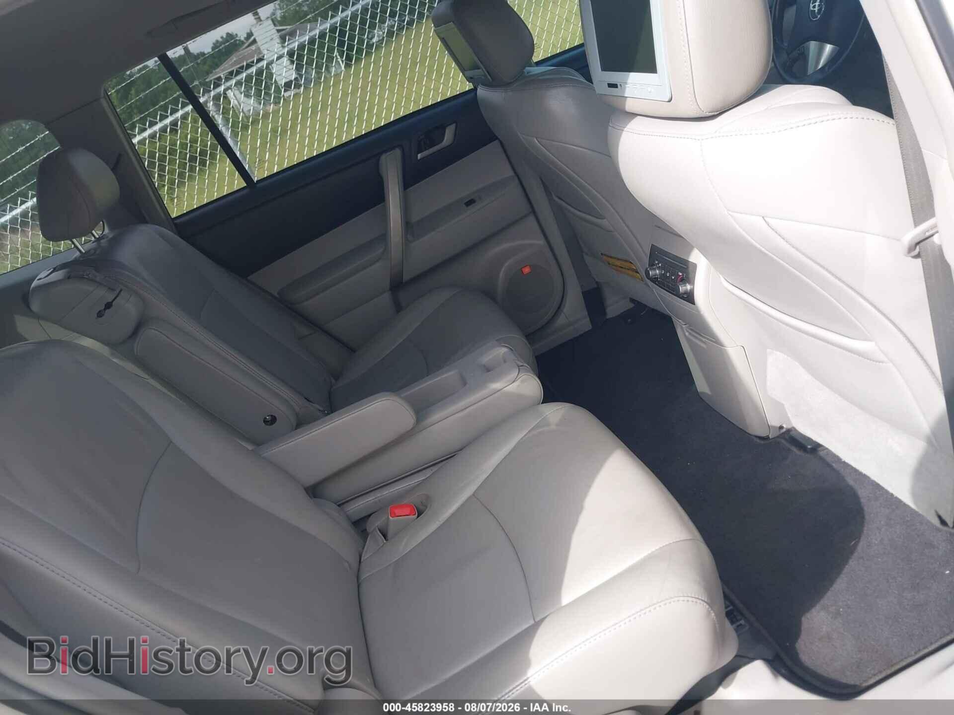 2011 TOYOTA HIGHLANDER - VIN: 5TDBK3EH8BS067948 - Фото 8
