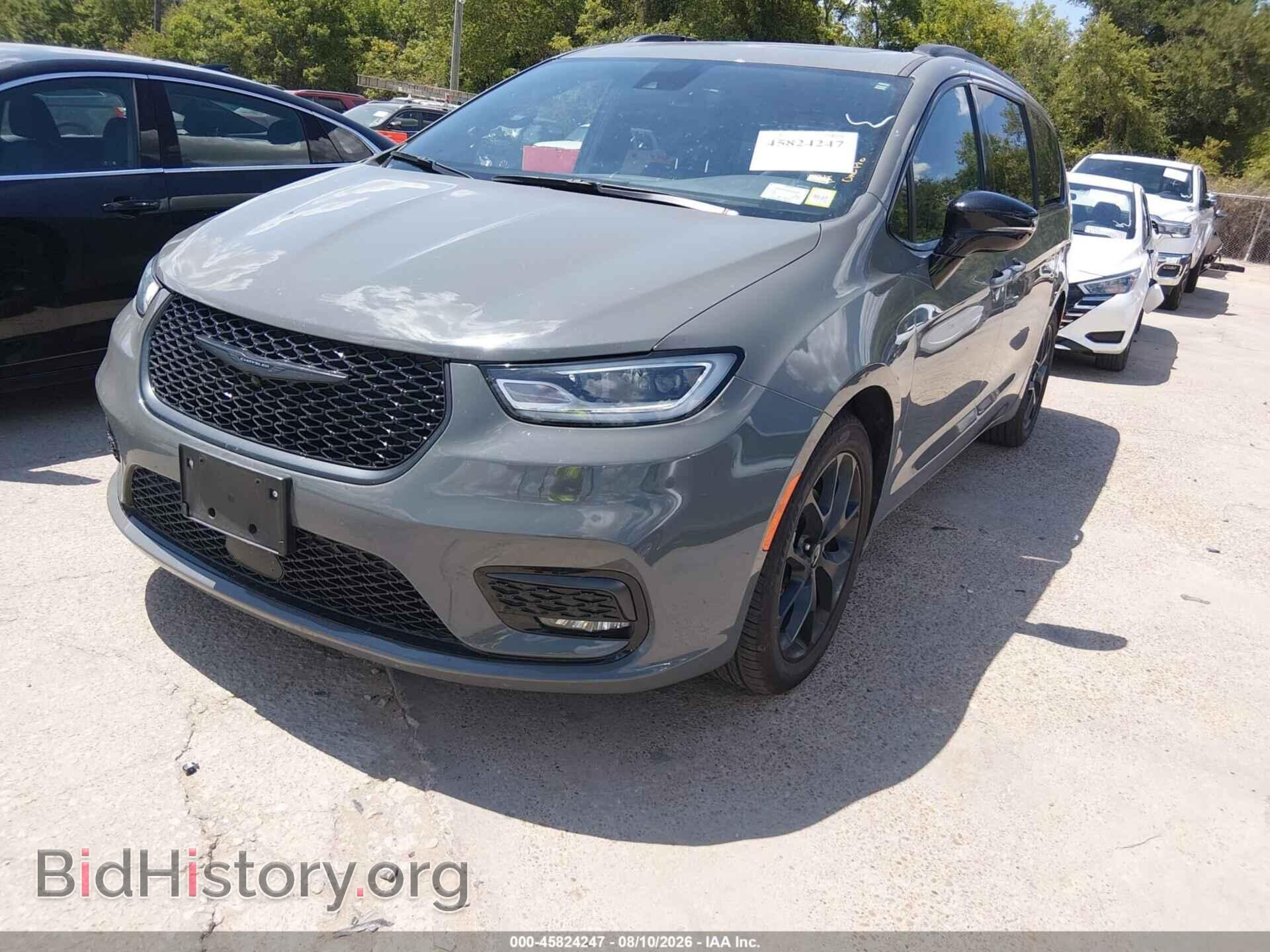 2025 CHRYSLER PACIFICA - VIN: 2C4RC1GG8SR522102 - Photo 2