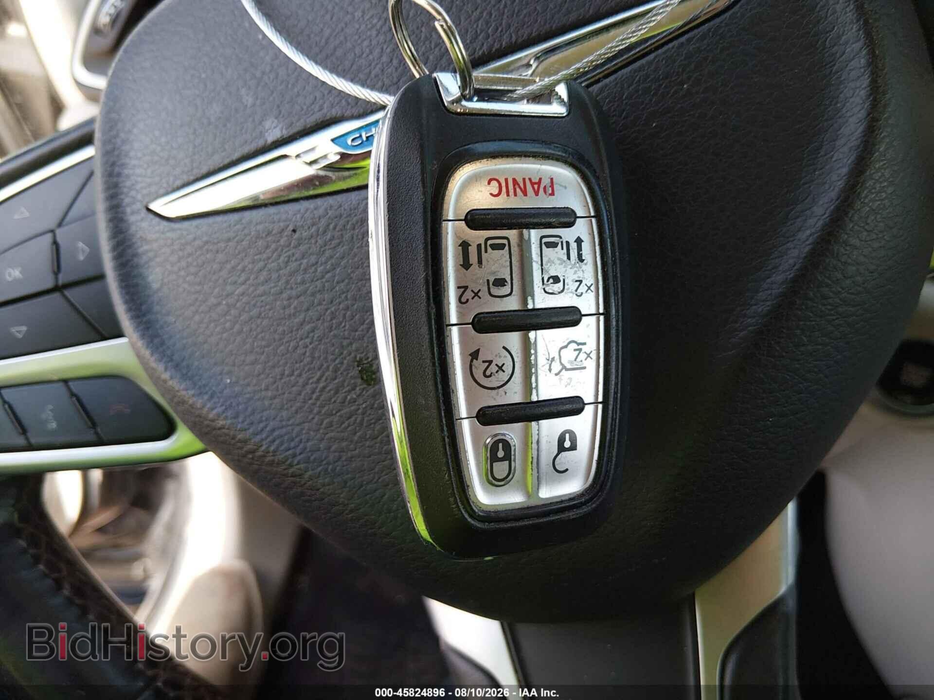 2019 CHRYSLER PACIFICA - VIN: 2C4RC1BG3KR625404 - Фото 11