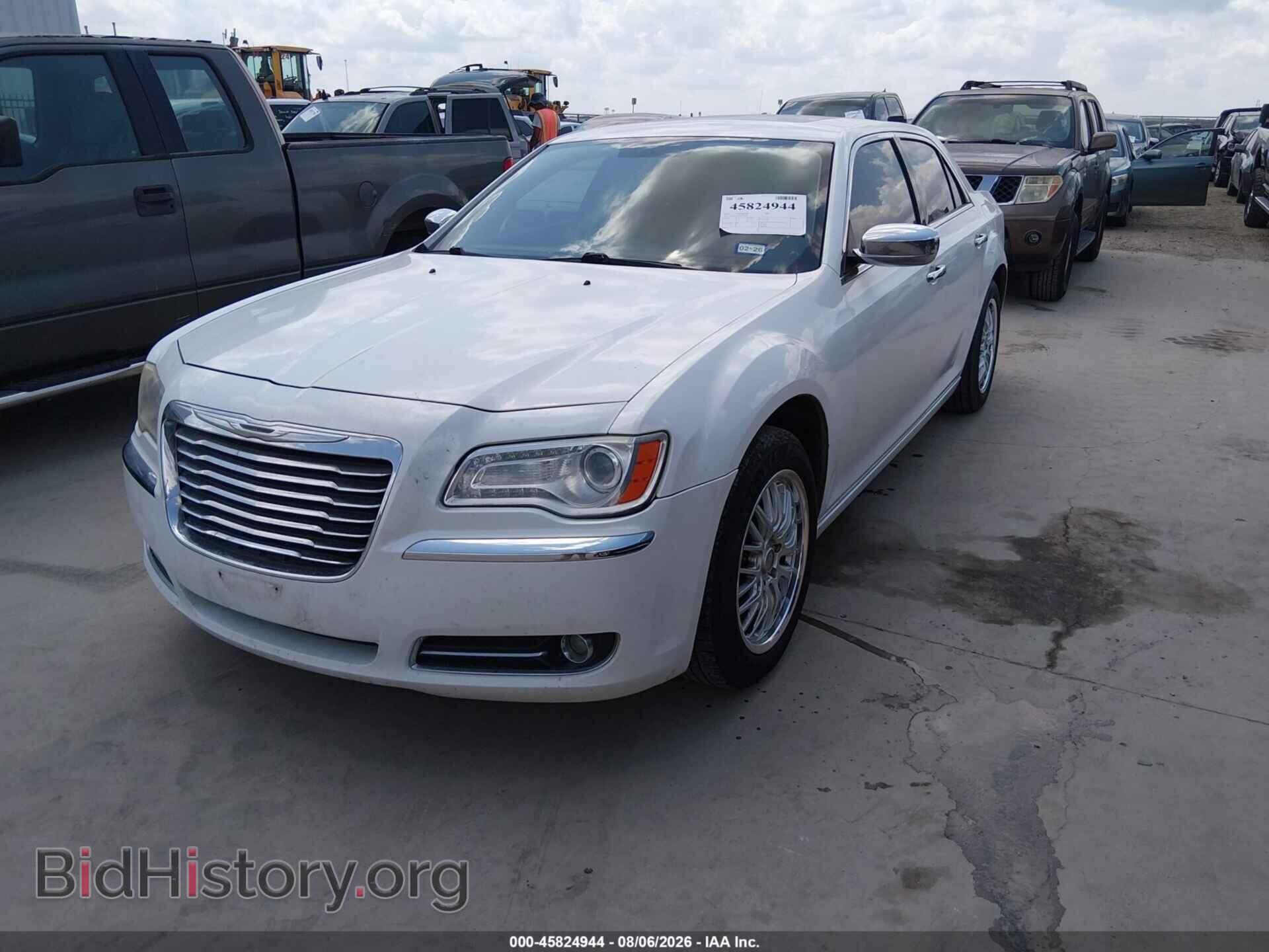 2012 CHRYSLER 300 - VIN: 2C3CCACG4CH138342 - Photo 2
