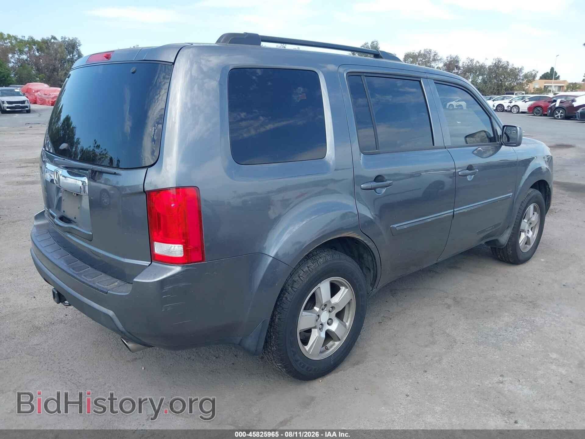 2011 Honda PILOT (VIN 5FNYF3H71BB018290) — photo 4 of 16