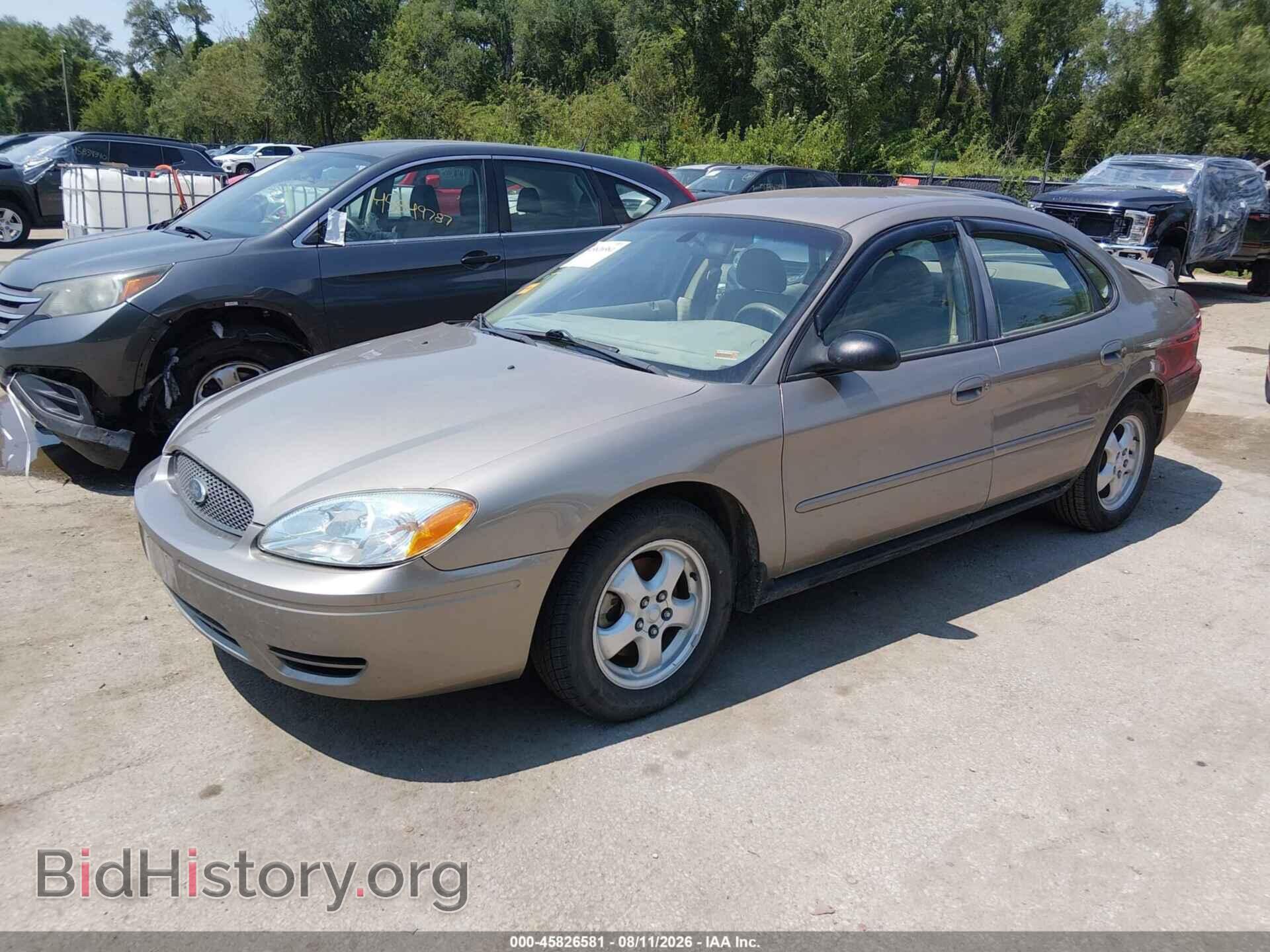 2005 FORD TAURUS - VIN: 1FAFP53U05A202569 - Photo 2