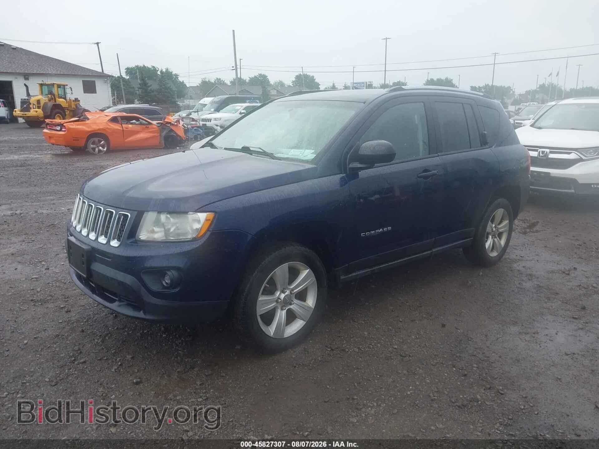 2012 JEEP COMPASS - VIN: 1C4NJDEB9CD588191 - Photo 2