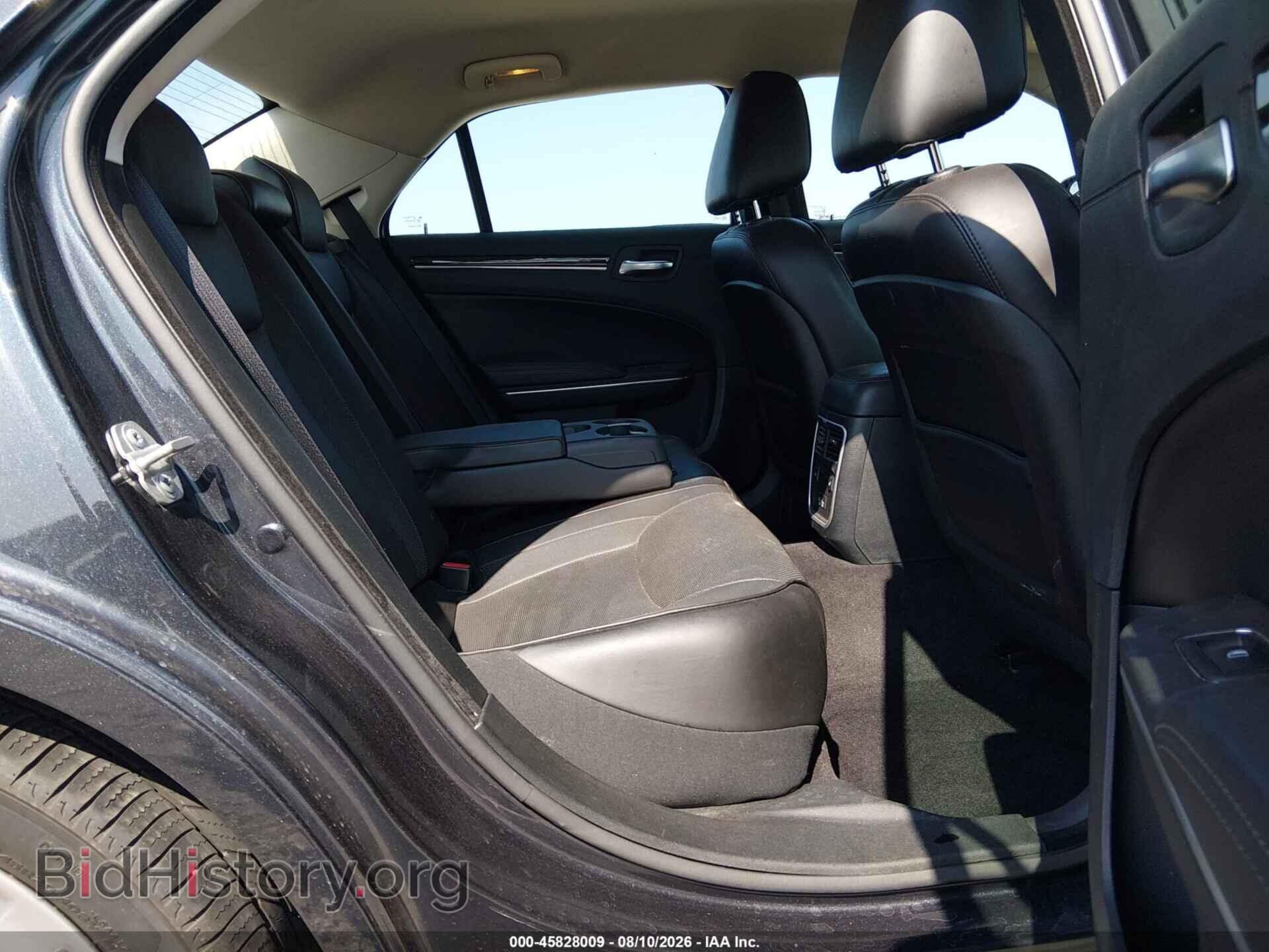 2018 CHRYSLER 300 - VIN: 2C3CCAEG5JH164846 - Photo 8