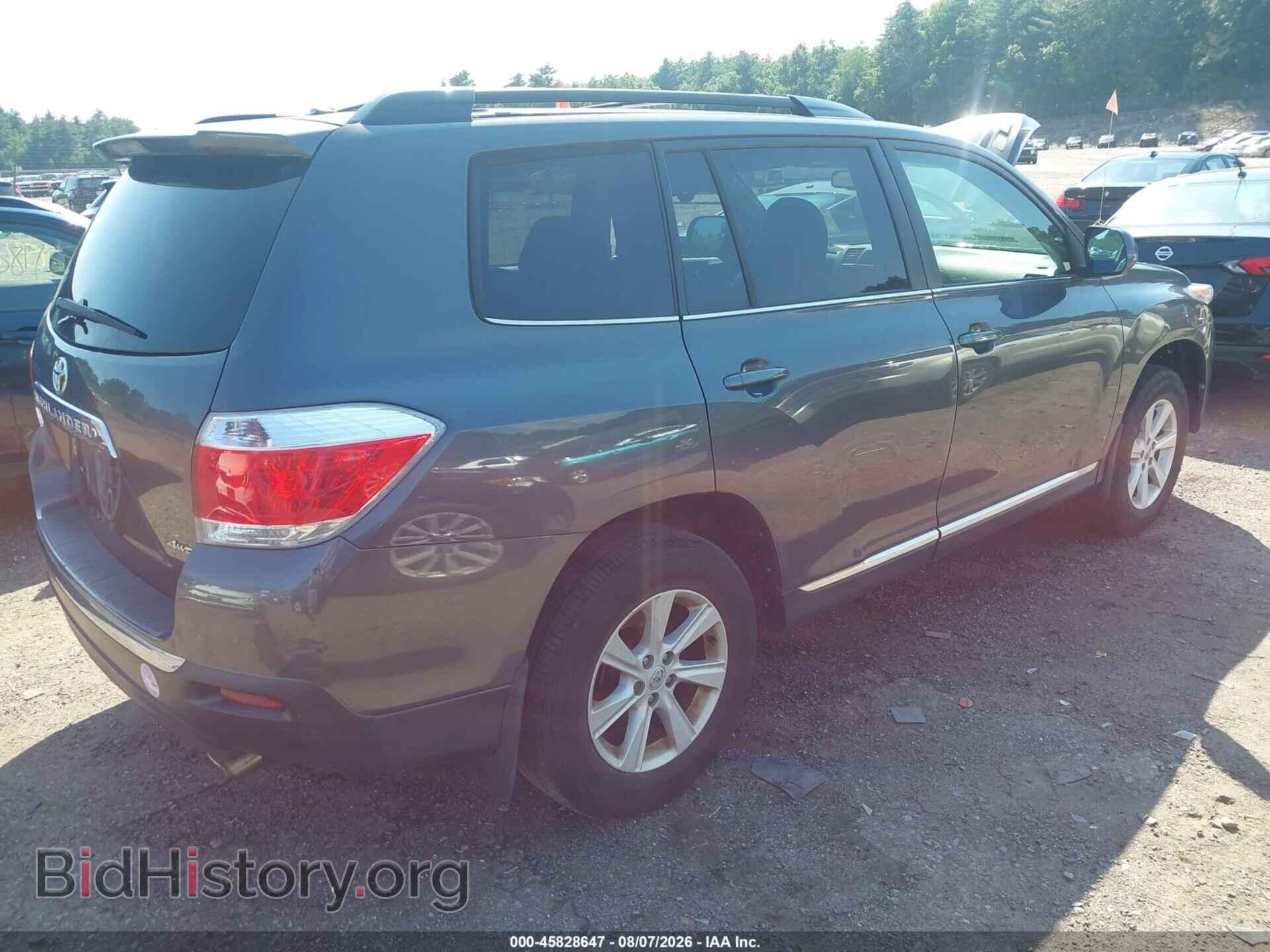 2013 TOYOTA HIGHLANDER - VIN: 5TDBK3EH8DS185811 - Фото 4