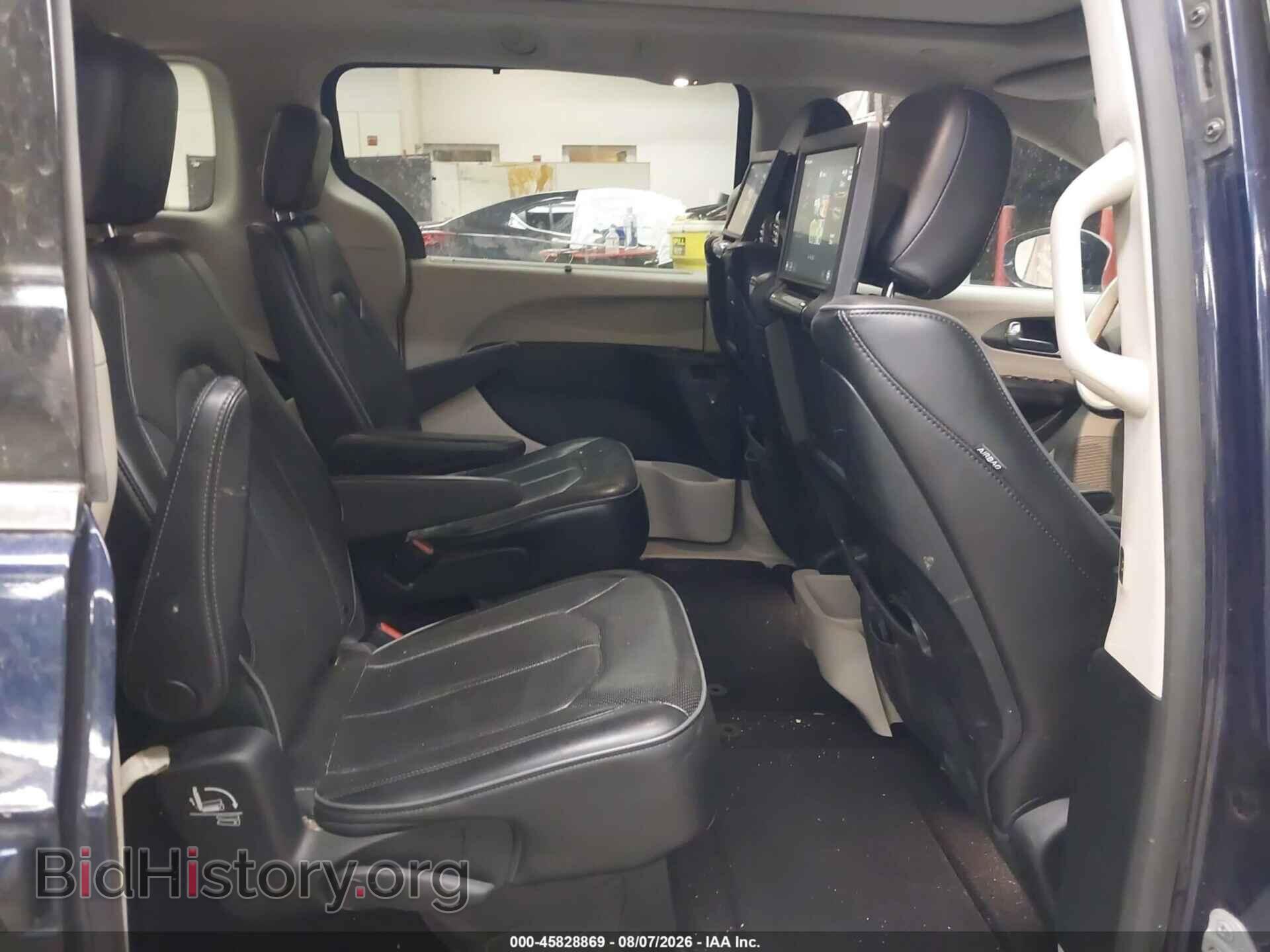 2019 CHRYSLER PACIFICA - VIN: 2C4RC1GG1KR569780 - Photo 8