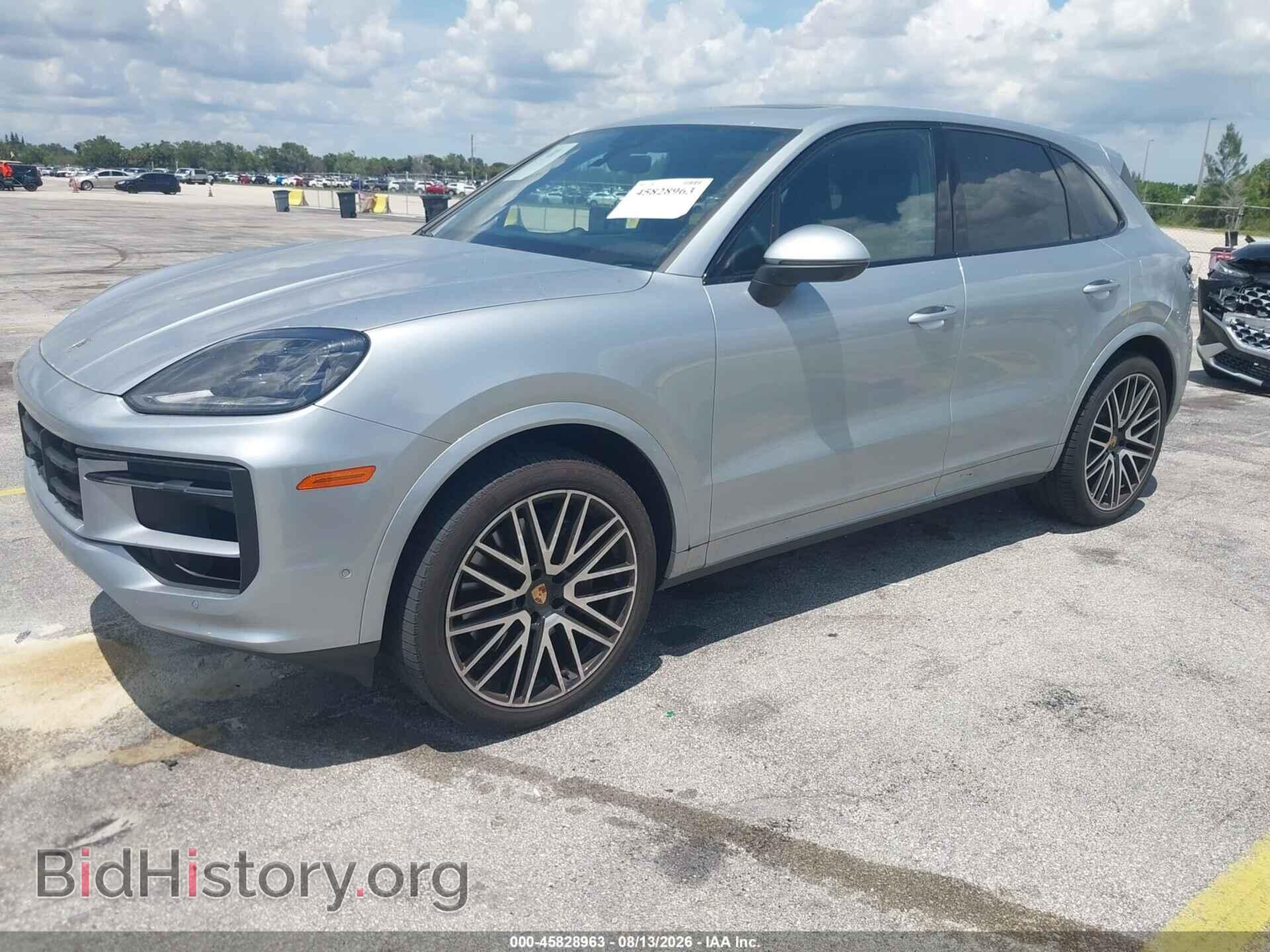 2025 PORSCHE CAYENNE - VIN: WP1AA2AY8SDA02266 - Photo 2