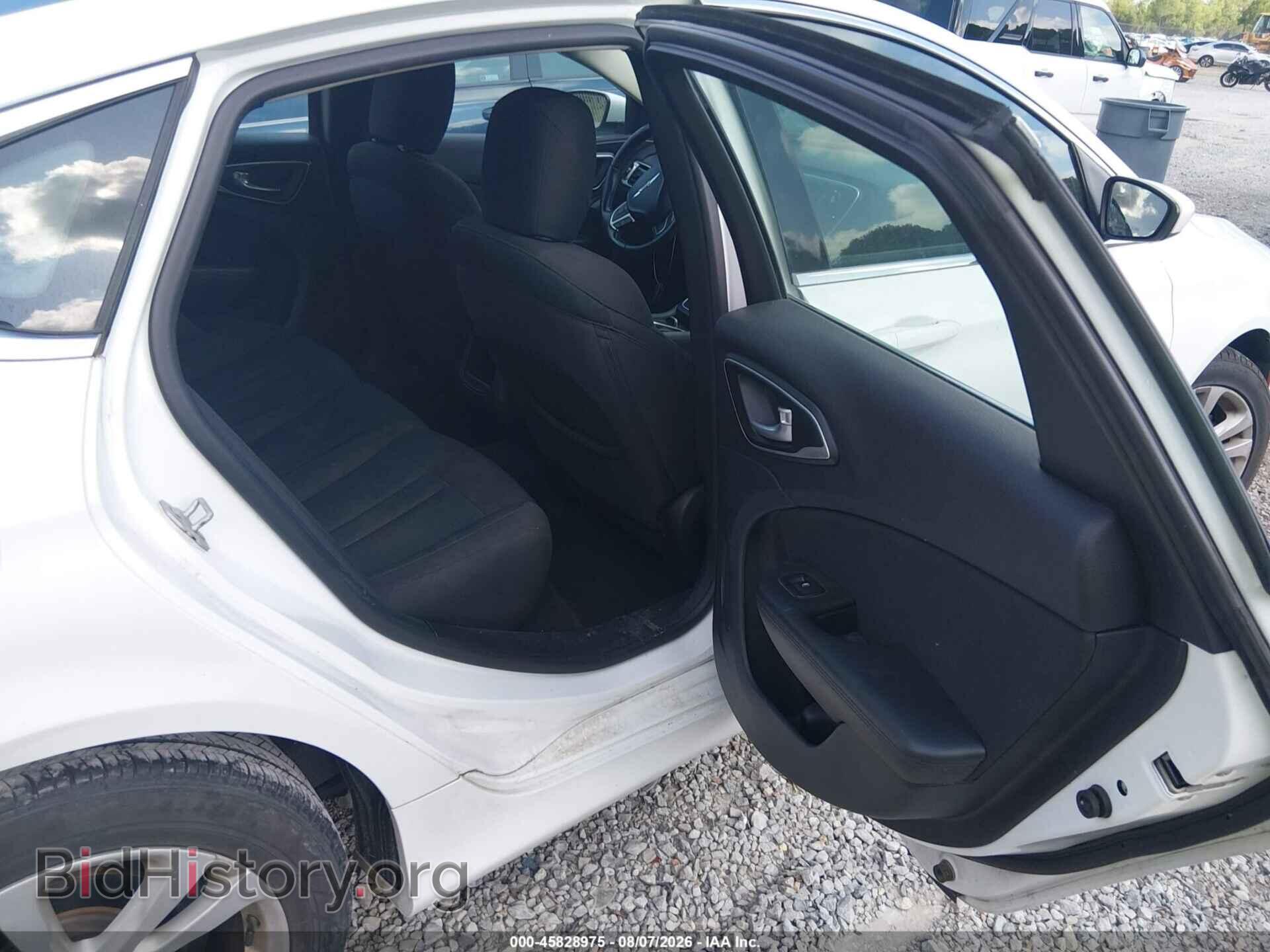 2015 CHRYSLER 200 - VIN: 1C3CCCAB7FN679268 - Фото 8