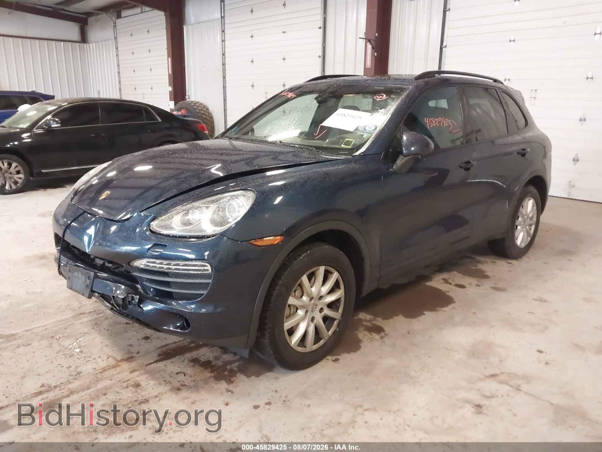 2012 PORSCHE CAYENNE - VIN: WP1AB2A24CLA45311 - Photo 2