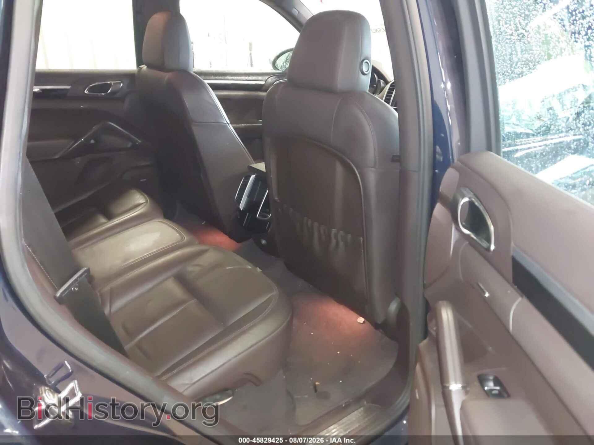 2012 PORSCHE CAYENNE - VIN: WP1AB2A24CLA45311 - Photo 8