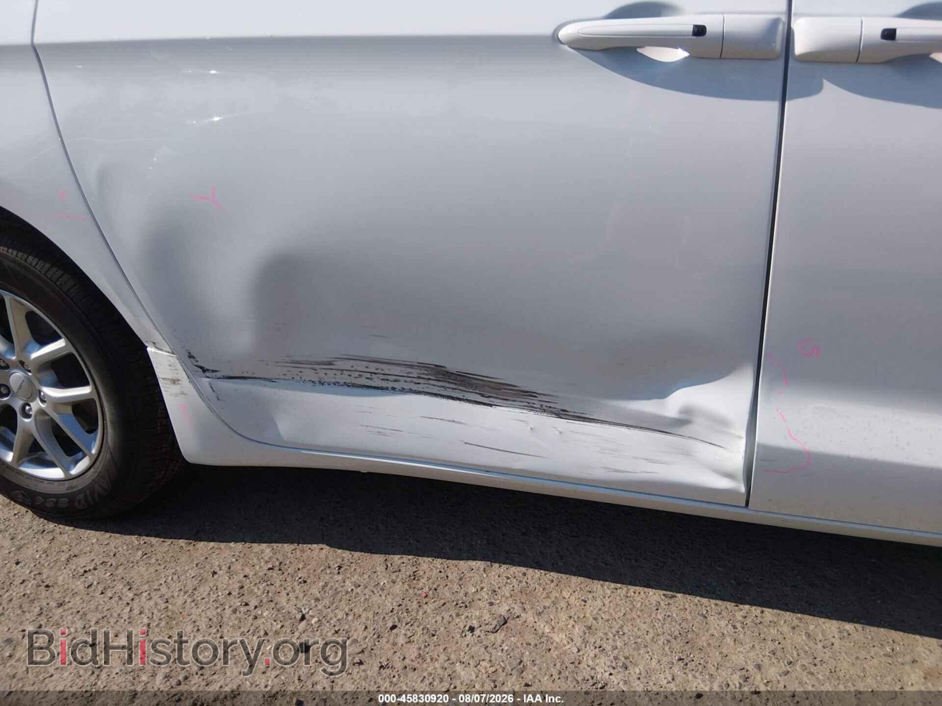 2027 CHRYSLER PACIFICA - VIN: 2C4RC1BG5VR563766 - Photo 6