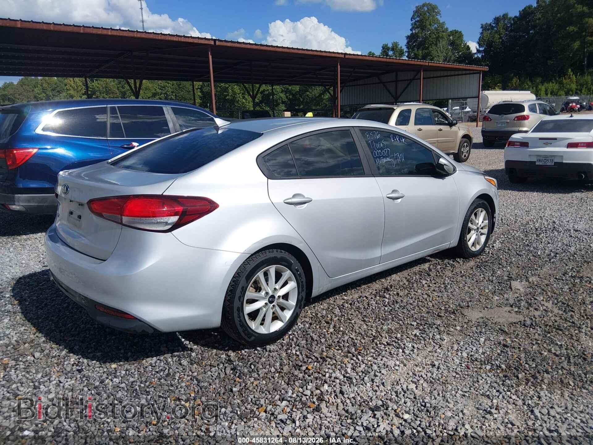 2017 KIA FORTE - VIN: 3KPFL4A71HE003027 - Photo 4