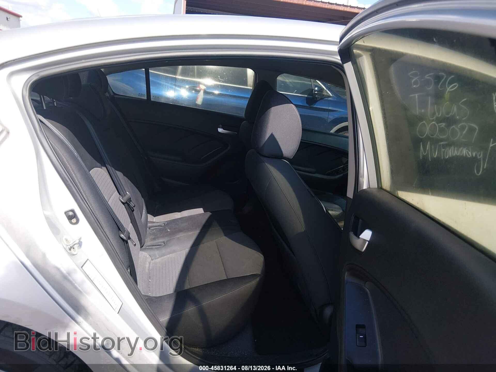 2017 KIA FORTE - VIN: 3KPFL4A71HE003027 - Photo 8