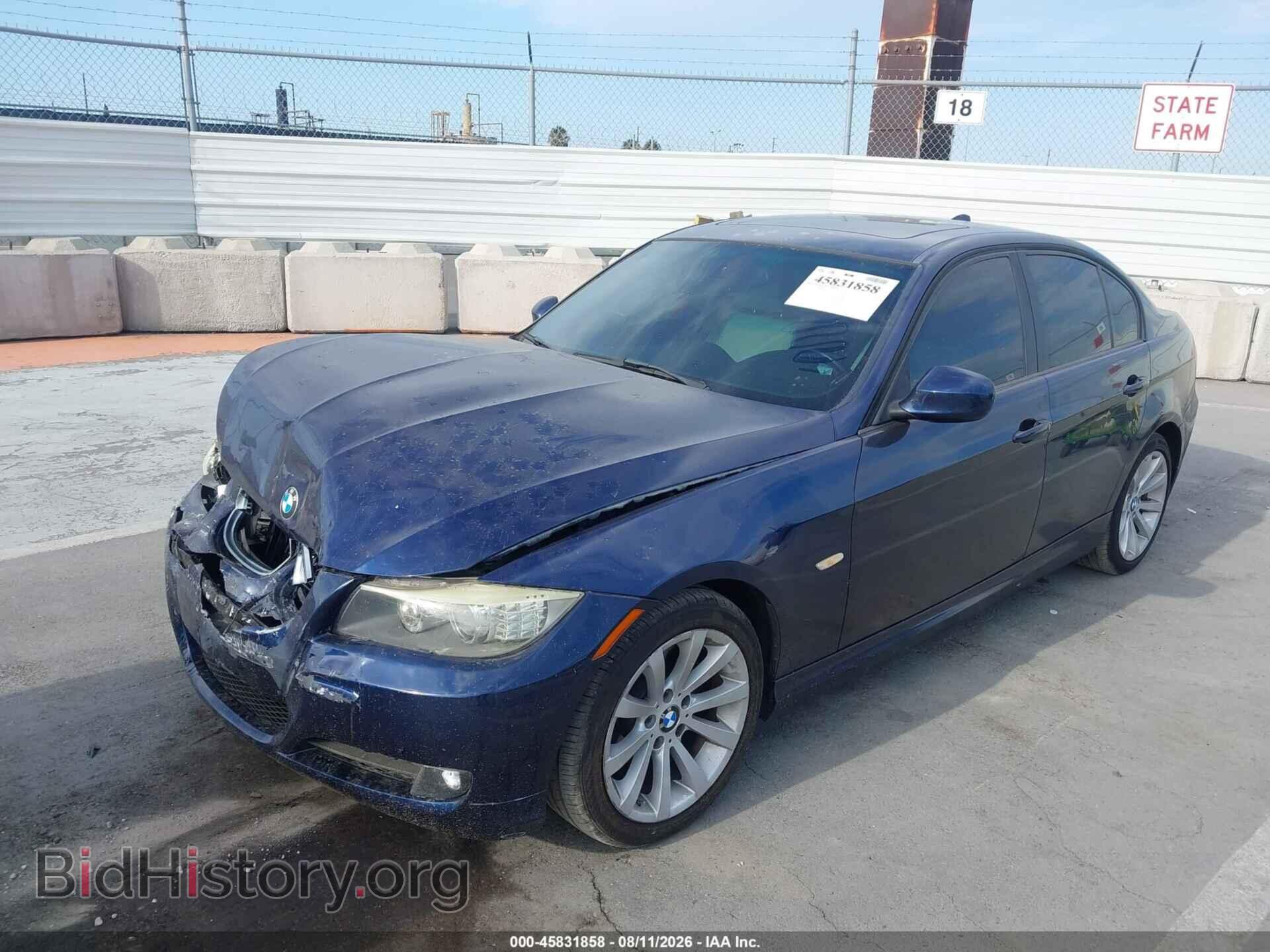 2011 BMW 328I - VIN: WBAPH7C50BE682310 - Photo 2