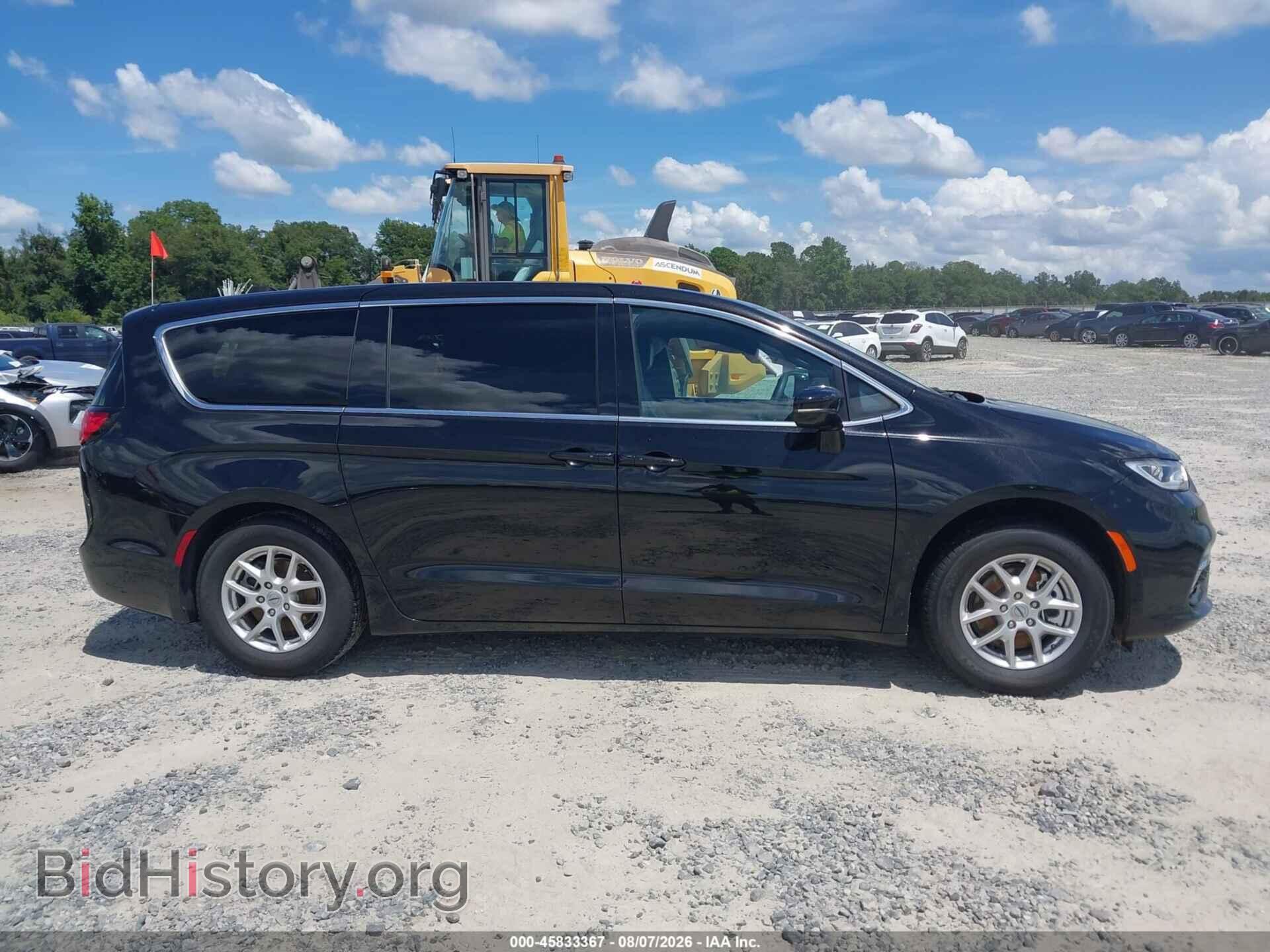 2025 CHRYSLER PACIFICA - VIN: 2C4RC1BG2SR569715 - Photo 13