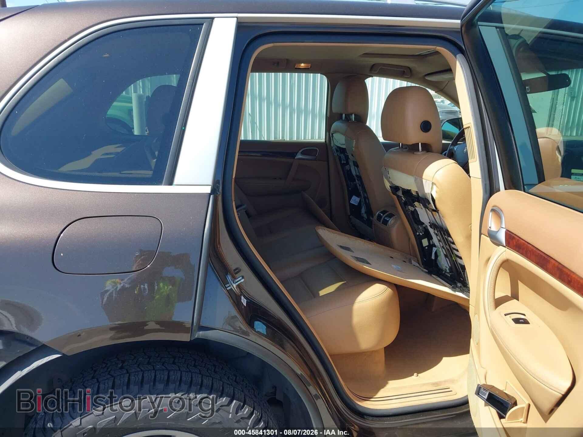 2010 PORSCHE CAYENNE - VIN: WP1AA2AP1ALA03660 - Фото 8