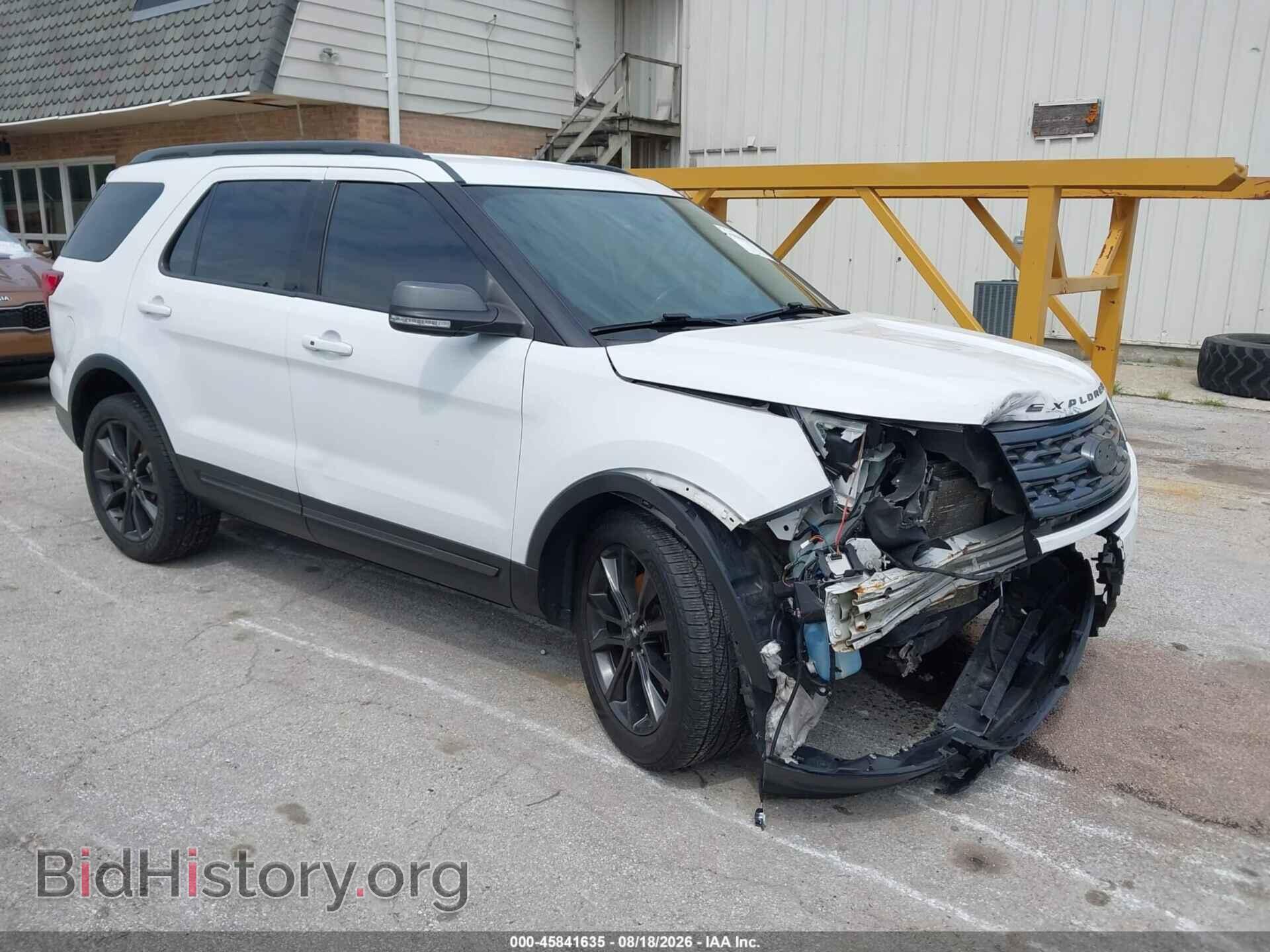 2018 Ford EXPLORER XLT (VIN 1FM5K8D83JGA77772) — photo 1 of 17, IAAI, damage: right front