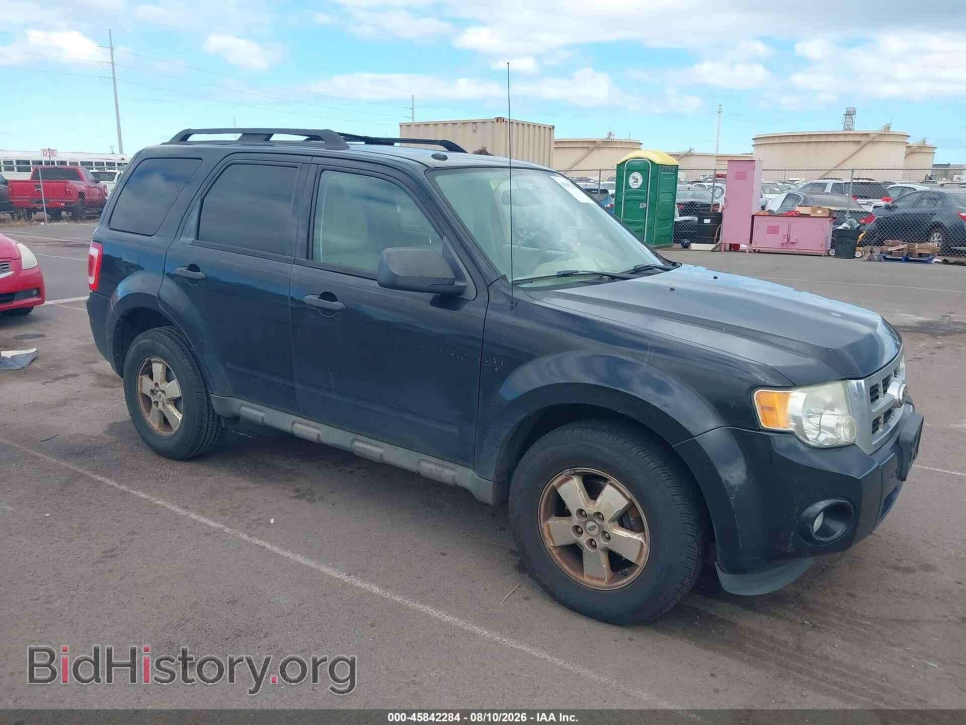 Photo 1FMCU0D71BKB38027 - FORD ESCAPE 2011