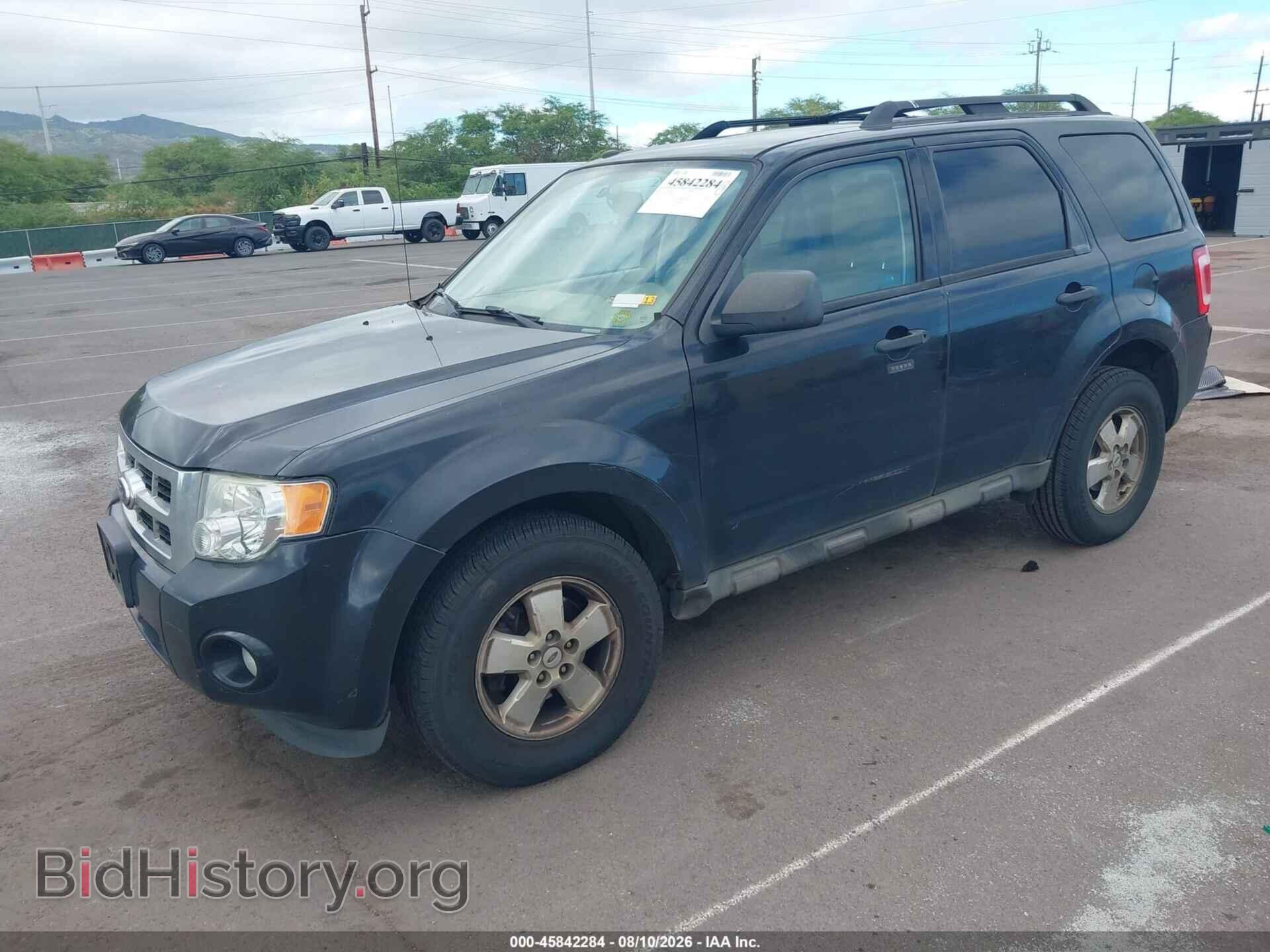 2011 FORD ESCAPE - VIN: 1FMCU0D71BKB38027 - Photo 2